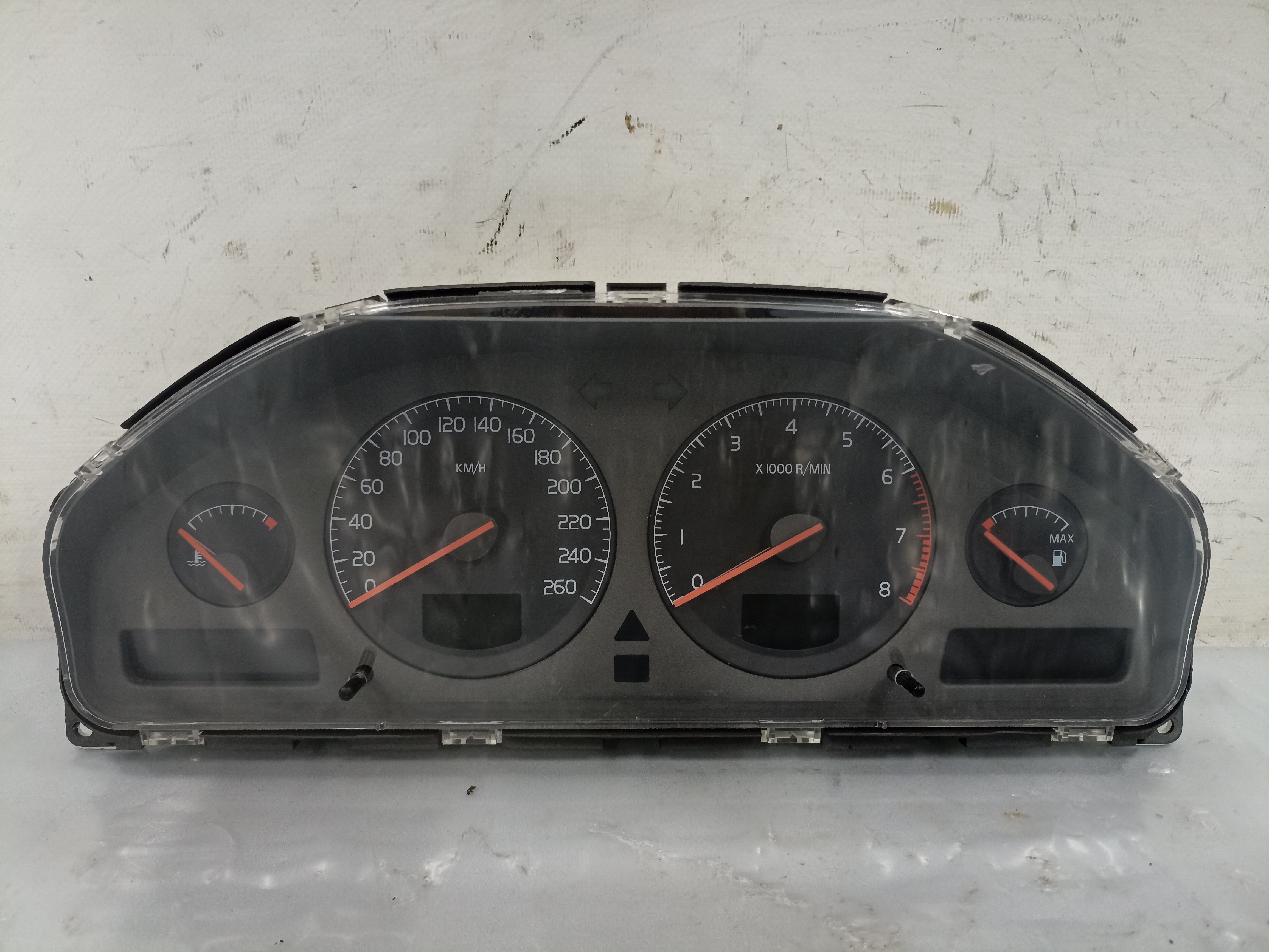 ЩИТОК ПРИБОРОВ VOLVO QA4973