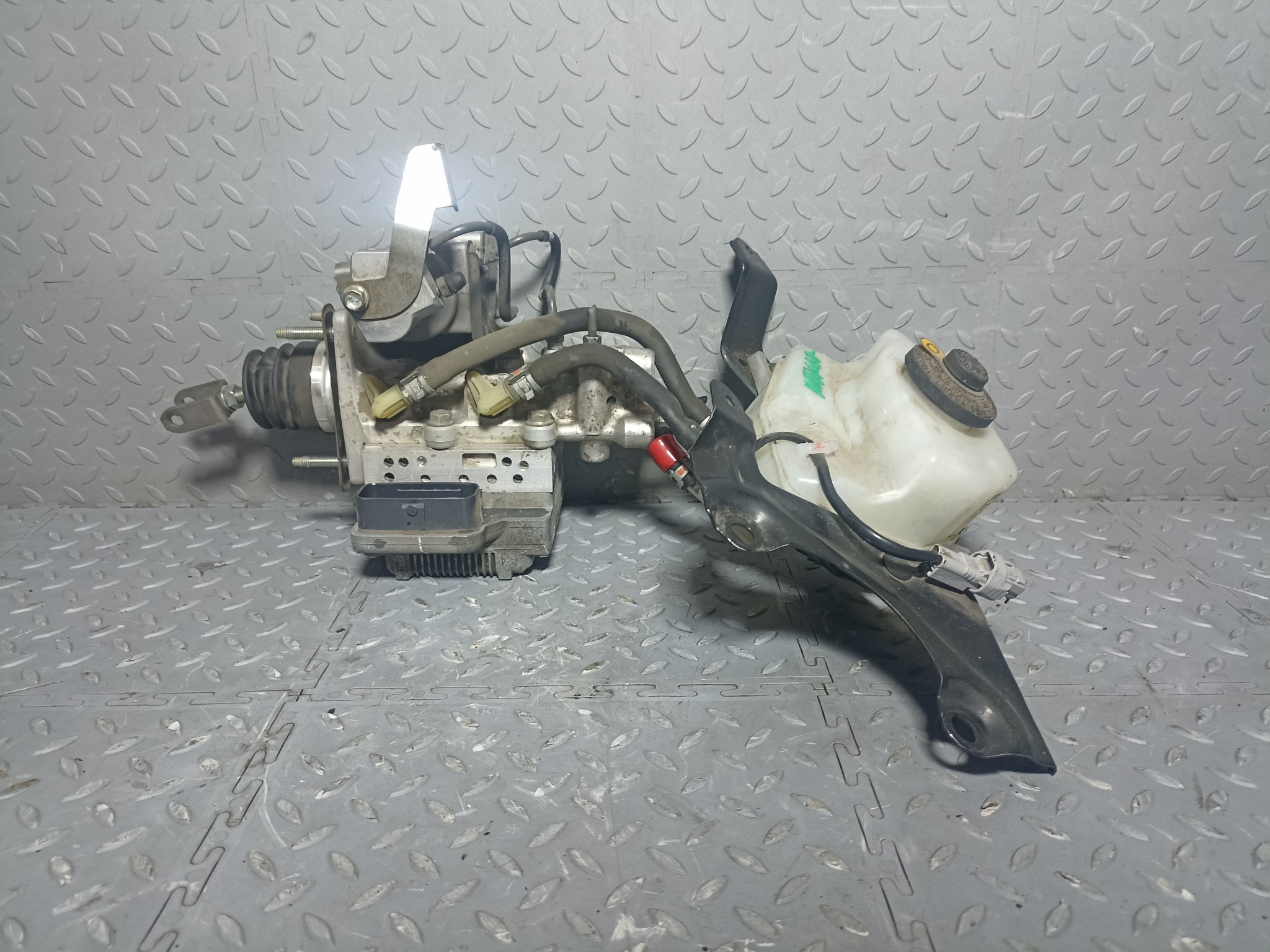 БЛОК ABS TOYOTA 4705047120 D002