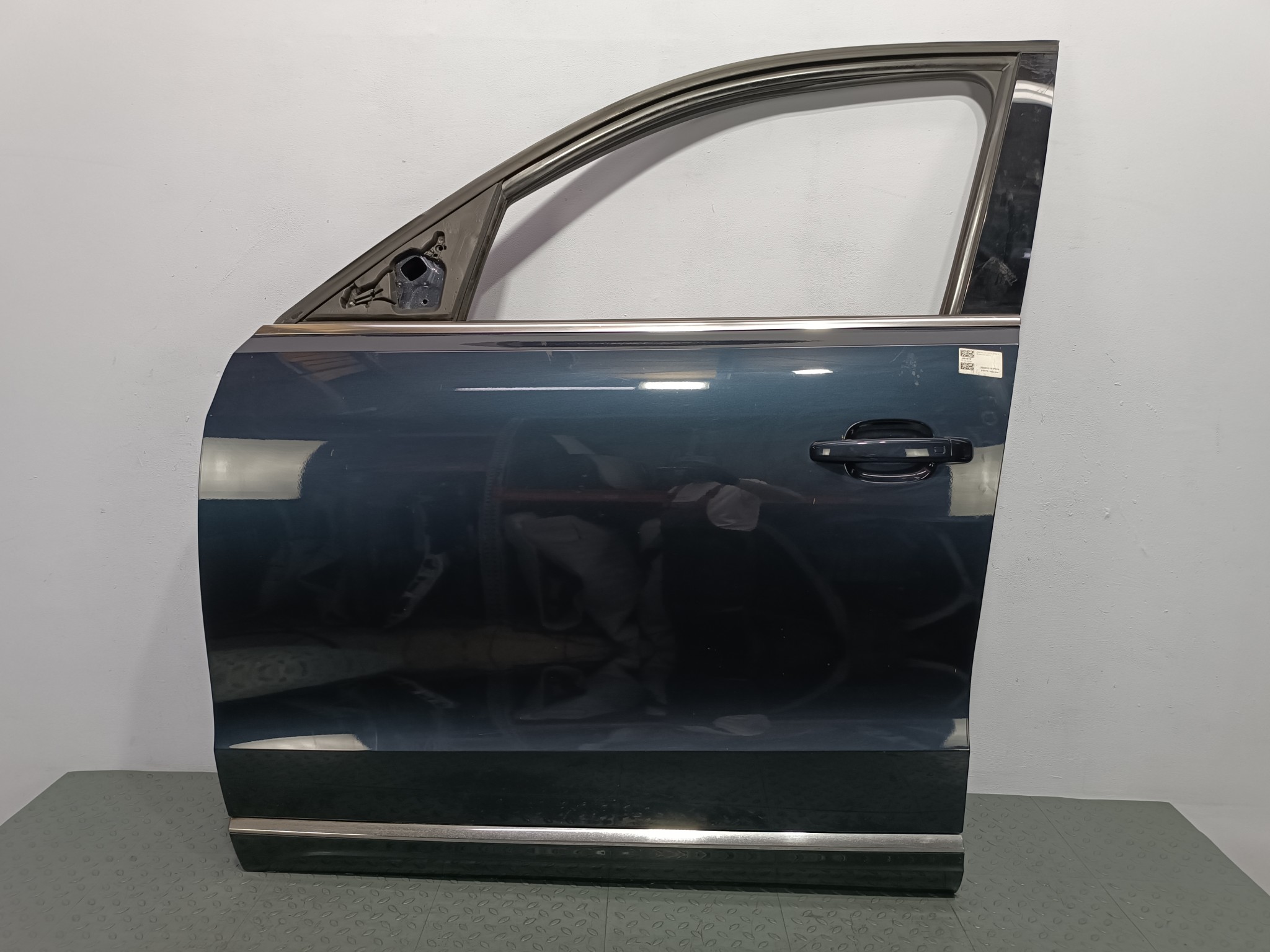 ДВЕРЬ AUDI Q5 8R0831051E ПЕРЕДНЯЯ ЛЕВАЯ черный, LX5R YE073