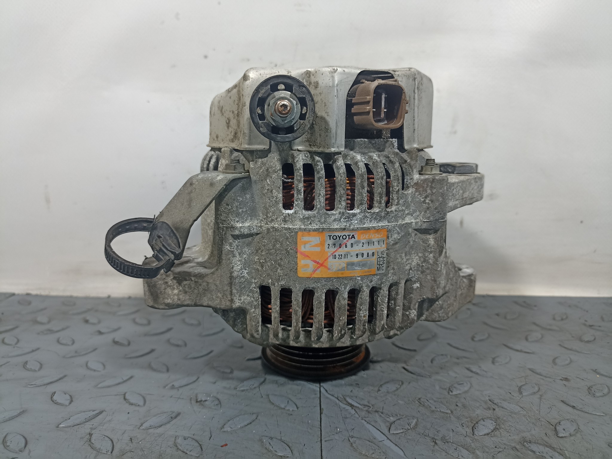 ГЕНЕРАТОР TOYOTA 2706021070  F2683Z