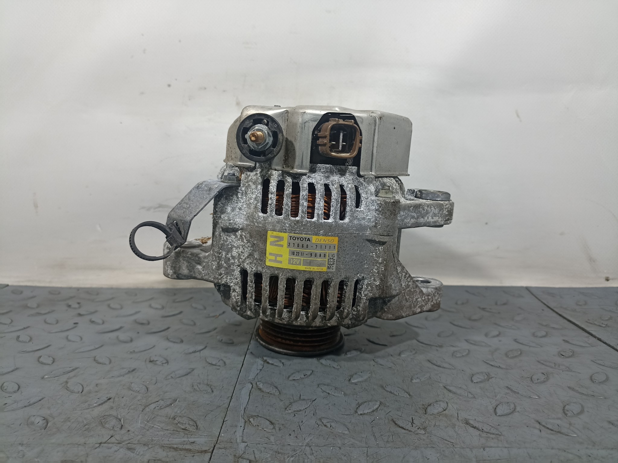 ГЕНЕРАТОР TOYOTA 2706021070  F2684Z