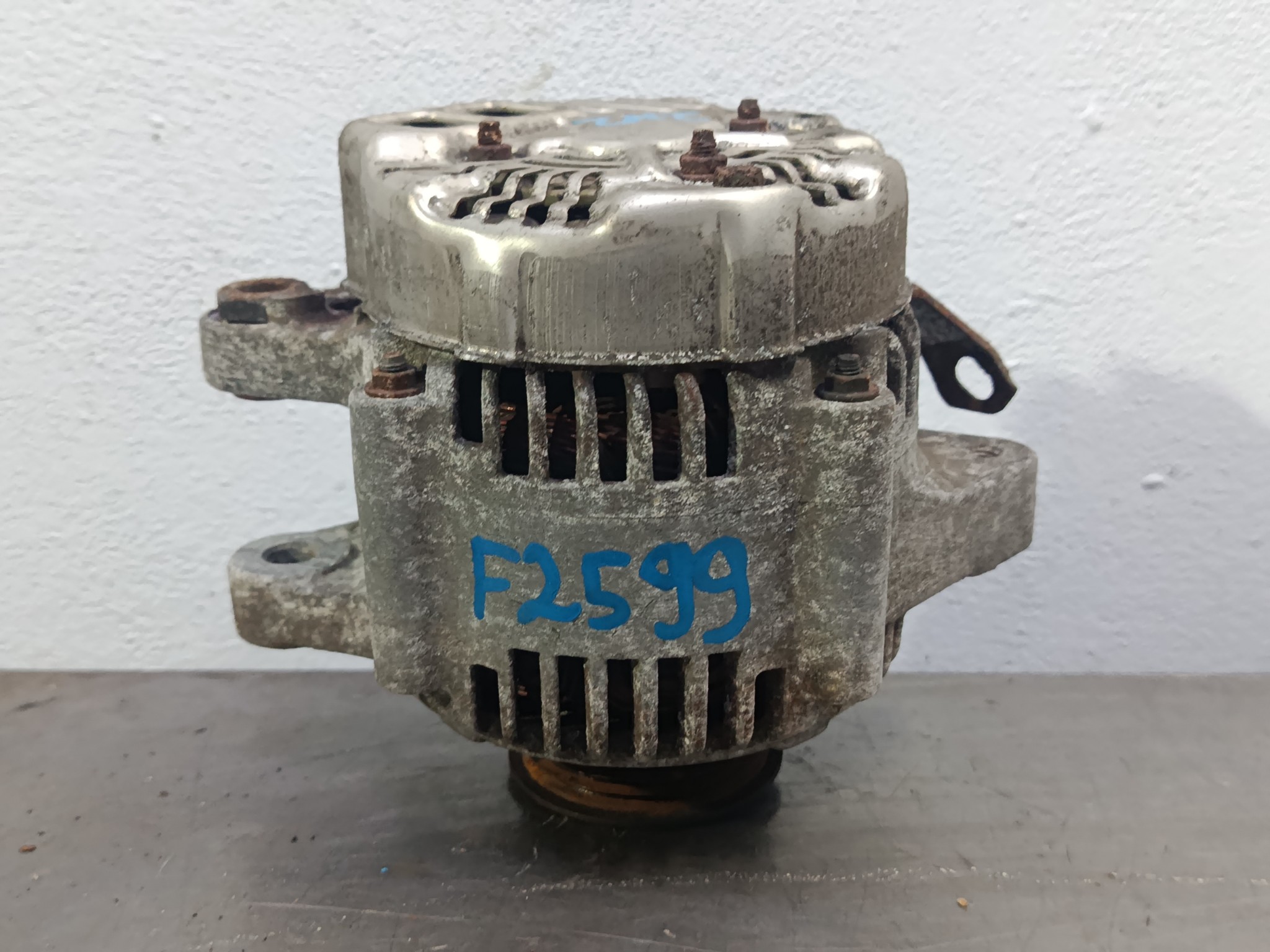 ГЕНЕРАТОР TOYOTA 2706021070  F2599Z