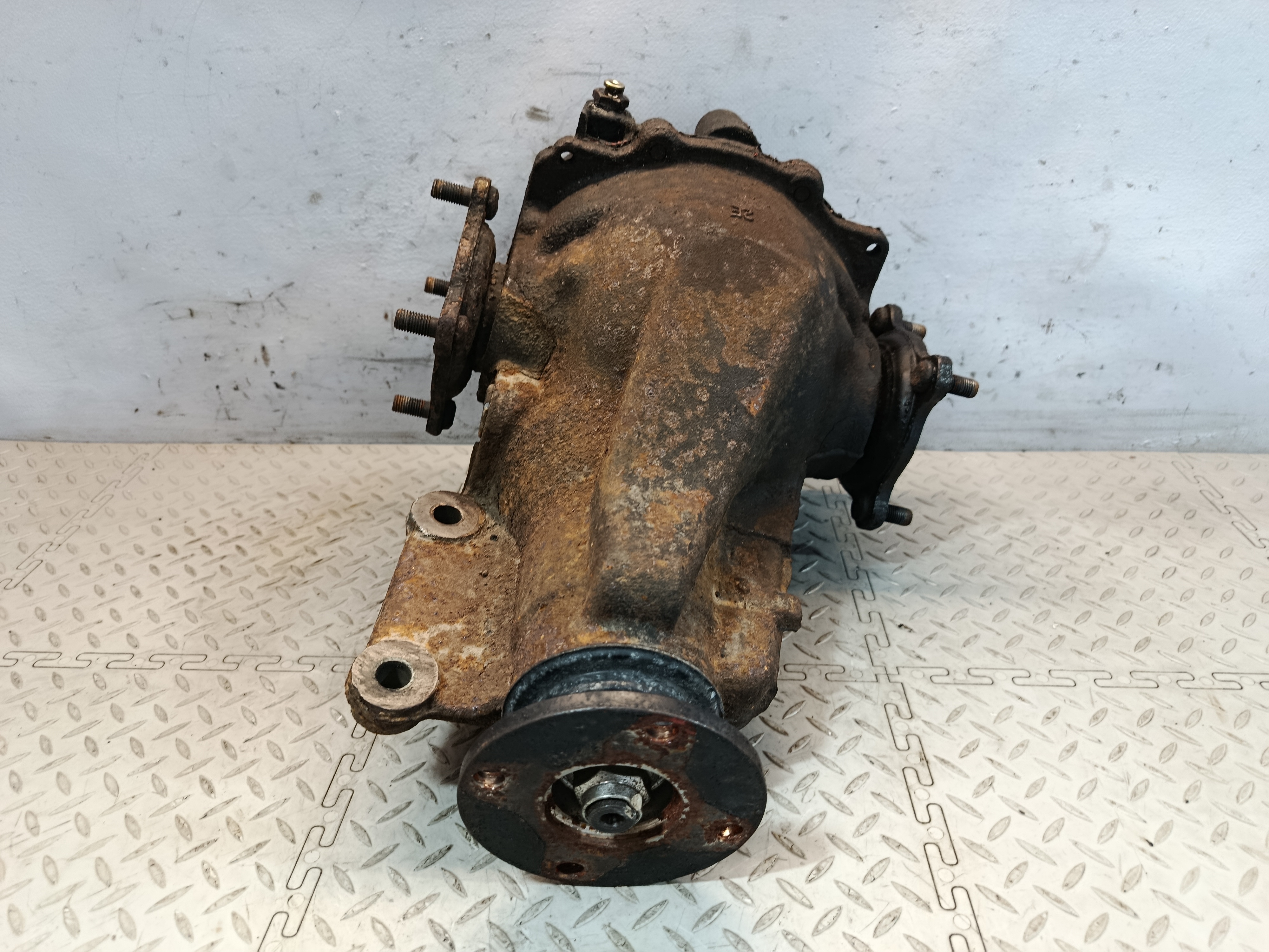 РЕДУКТОР TOYOTA ЗАДНИЙ 4111058010 KE846Z