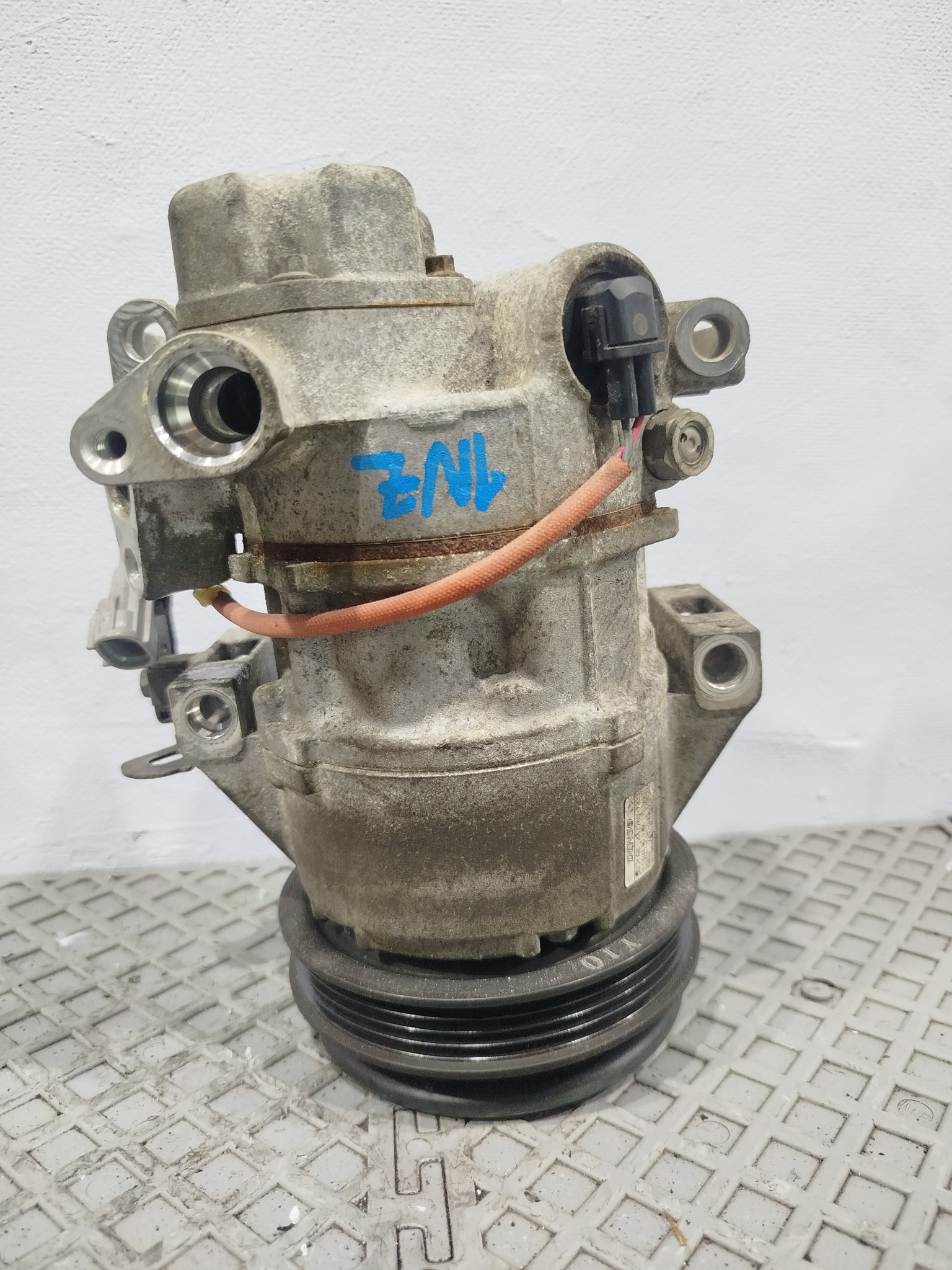 КОМПРЕССОР КОНДИЦИОНЕРА TOYOTA 883101A890  XA7241Z