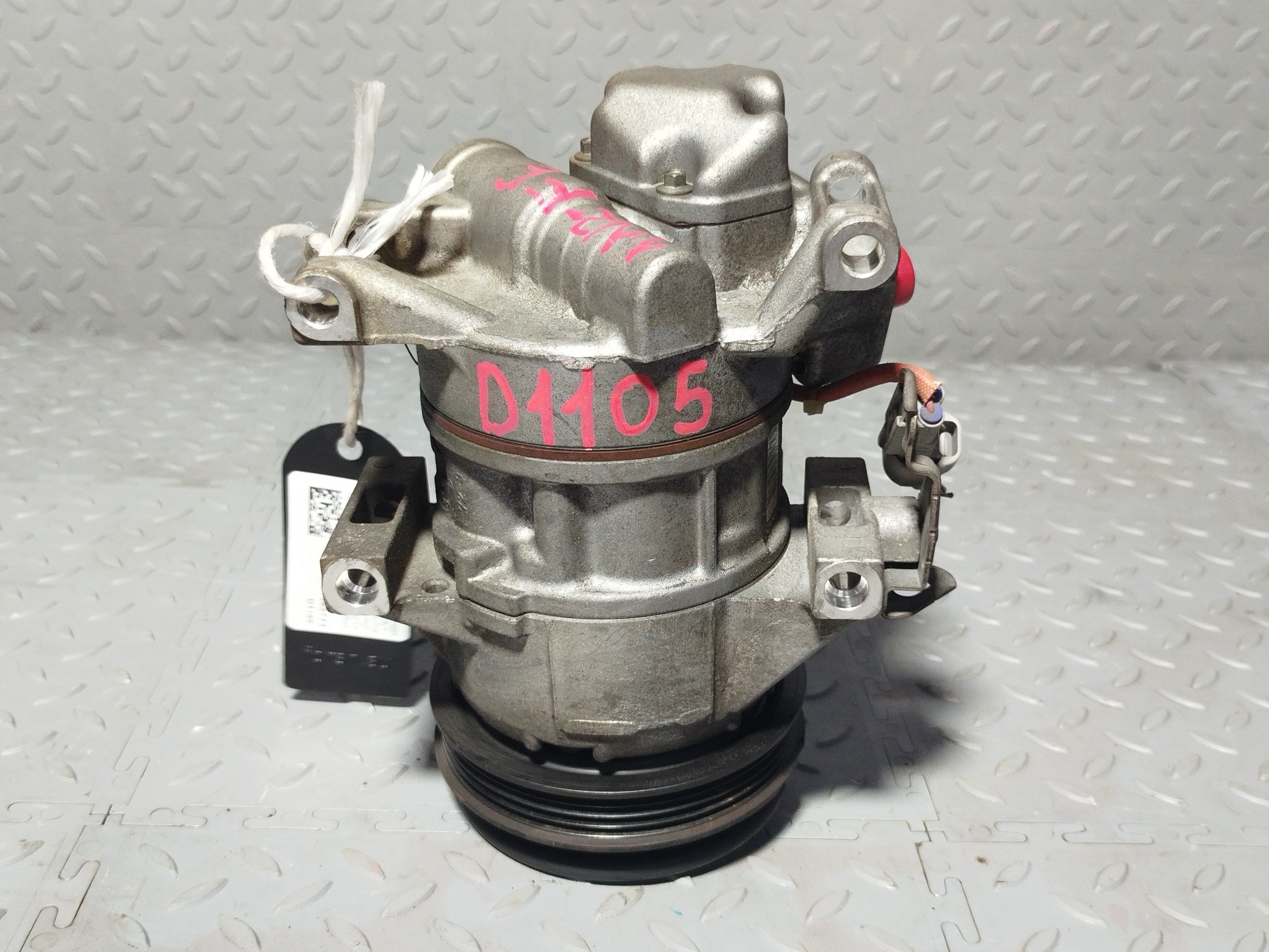 КОМПРЕССОР КОНДИЦИОНЕРА TOYOTA 883101A890  D1105