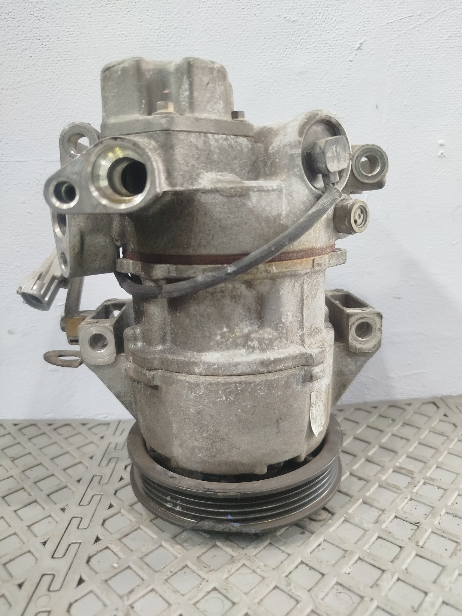 КОМПРЕССОР КОНДИЦИОНЕРА TOYOTA 883101A890  GA573Z