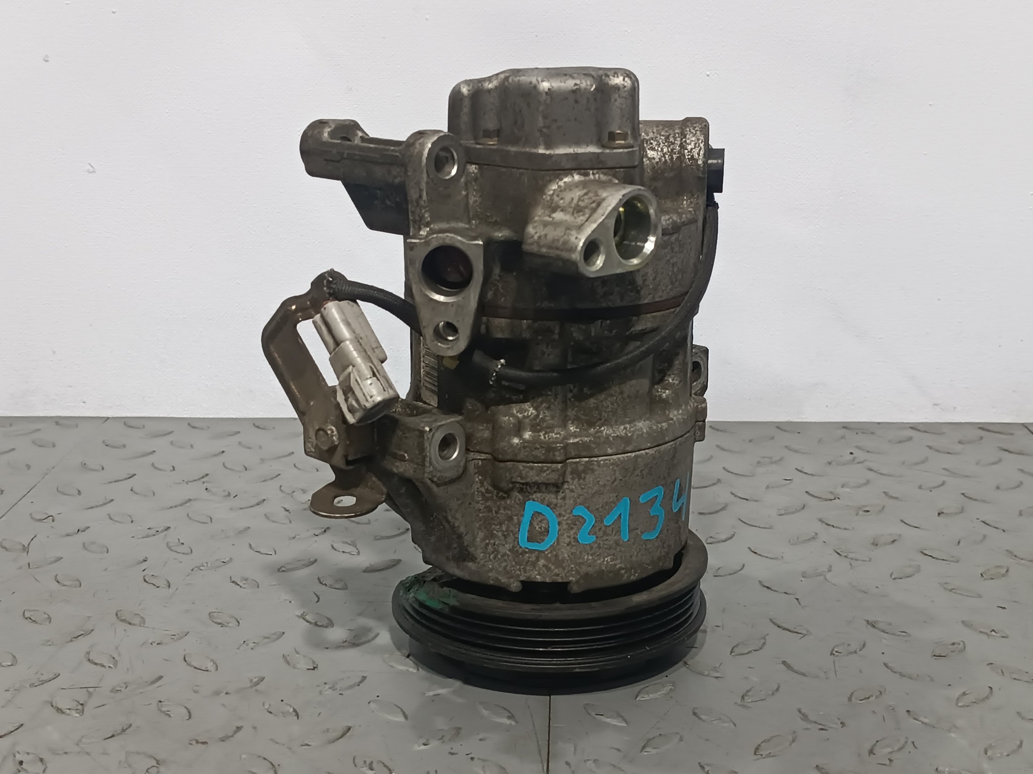КОМПРЕССОР КОНДИЦИОНЕРА TOYOTA 883101A890  D2134