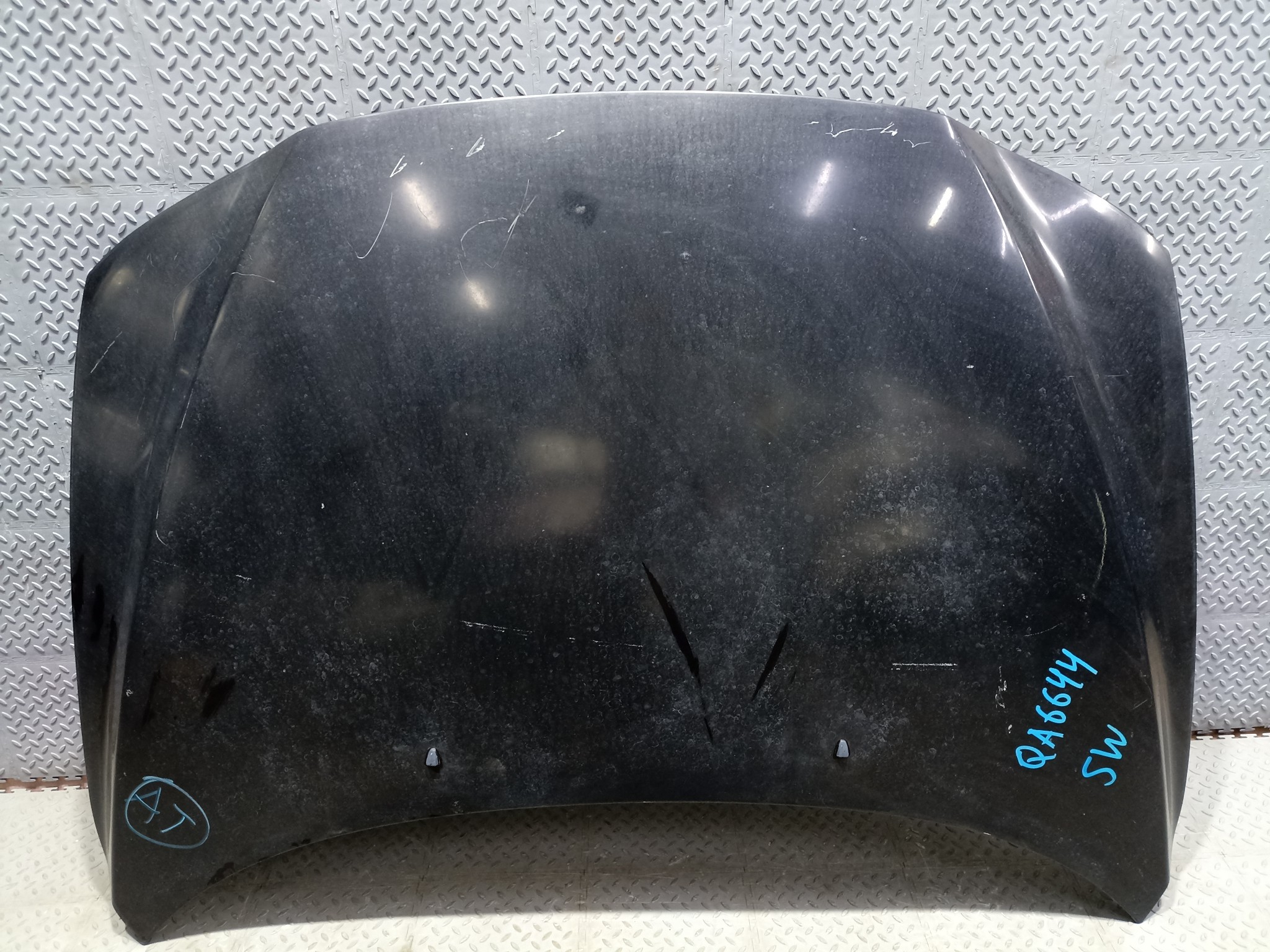 КАПОТ VOLVO S60 V70 XC70 30796490 черный QA6644