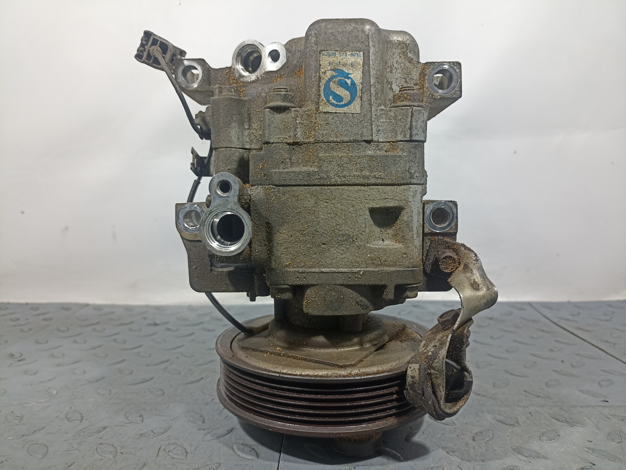 КОМПРЕССОР КОНДИЦИОНЕРА MAZDA GJ6A61K00A P033Z