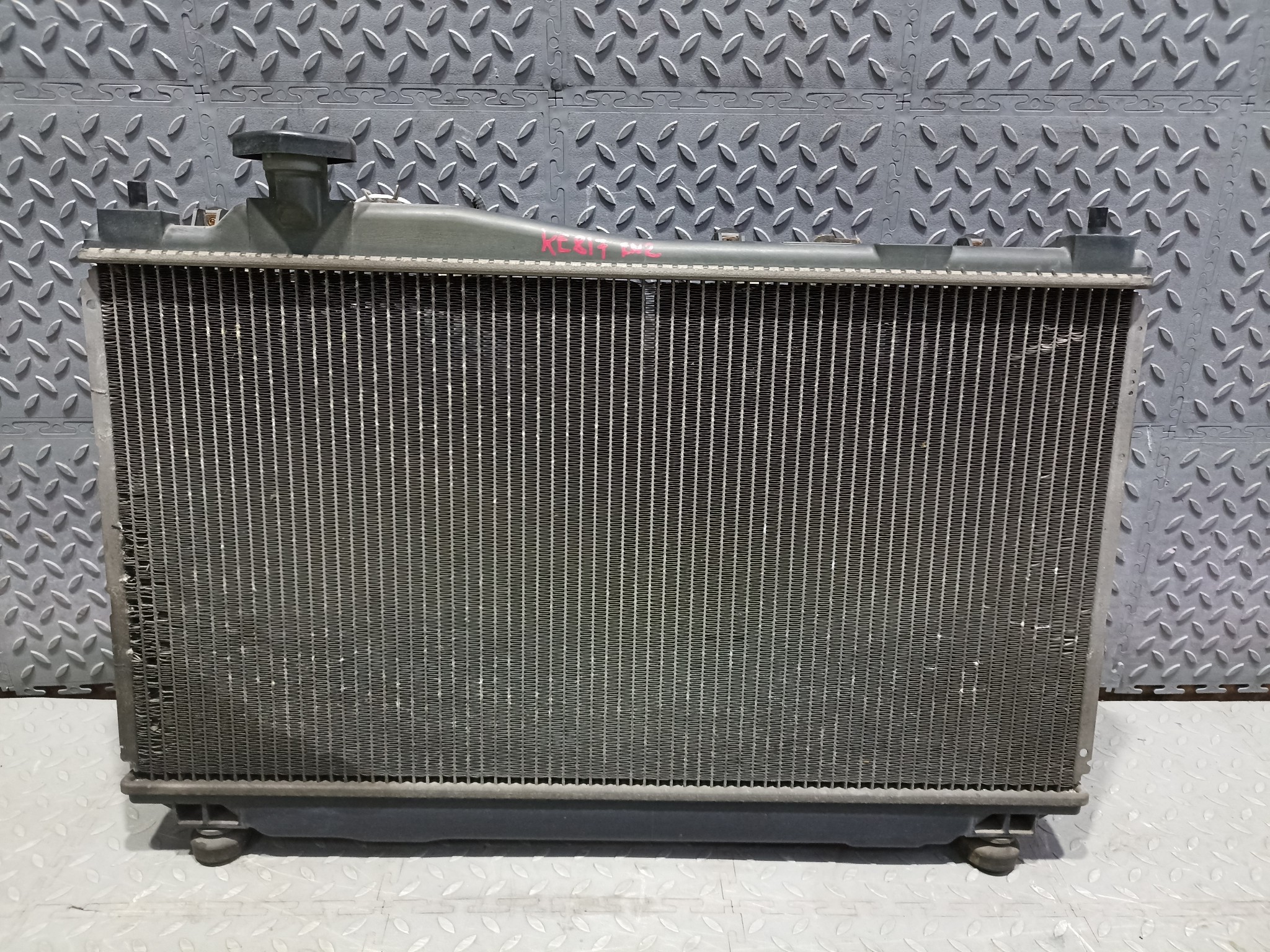 РАДИАТОР ДВИГАТЕЛЯ HONDA 19010PLR902 KE817Z