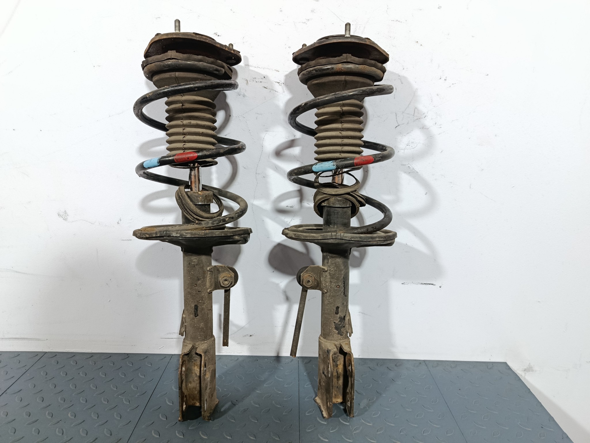 СТОЙКА ХОДОВКИ TOYOTA ПЕРЕДНЯЯ ЛЕВАЯ ПРАВАЯ 4852029595  KE836