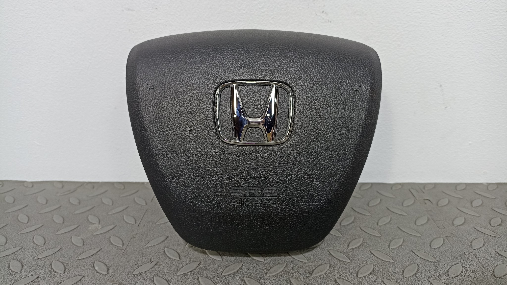 AIRBAG НА РУЛЬ HONDA 77810TAAN80ZA  черный, NH883P YE068