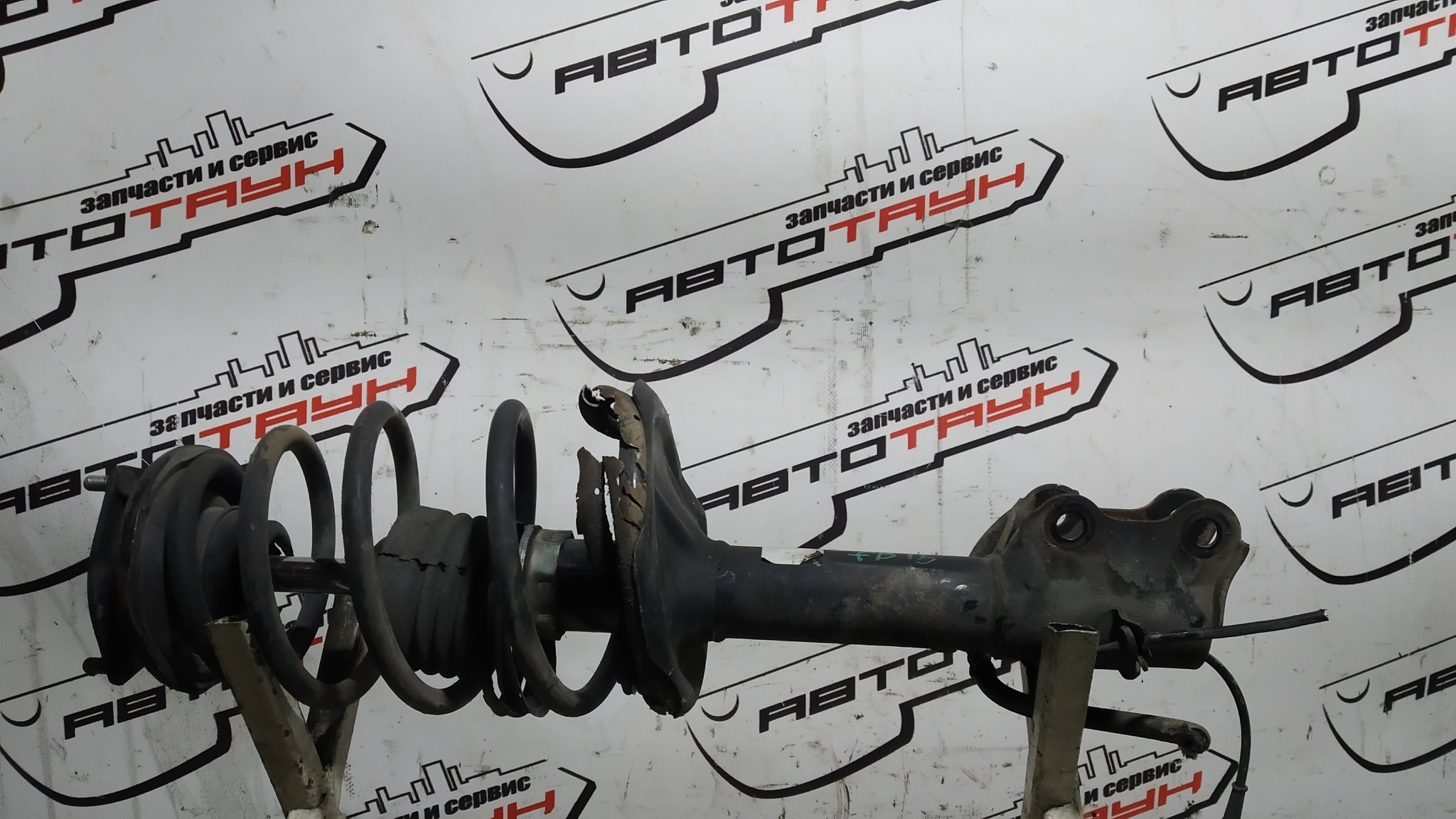 СТОЙКА ХОДОВКИ NISSAN MAZDA ПЕРЕДНЯЯ ПРАВАЯ 54302WD226  NA6716