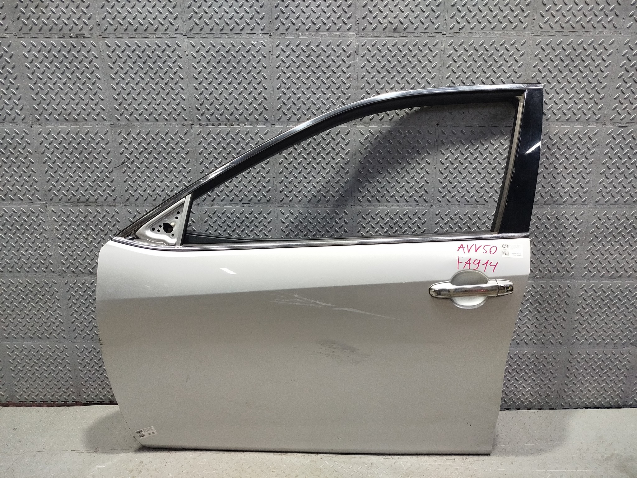 ДВЕРЬ TOYOTA DAIHATSU ALTIS CAMRY 6700233200 ПЕРЕДНЯЯ ЛЕВАЯ серебро FA914