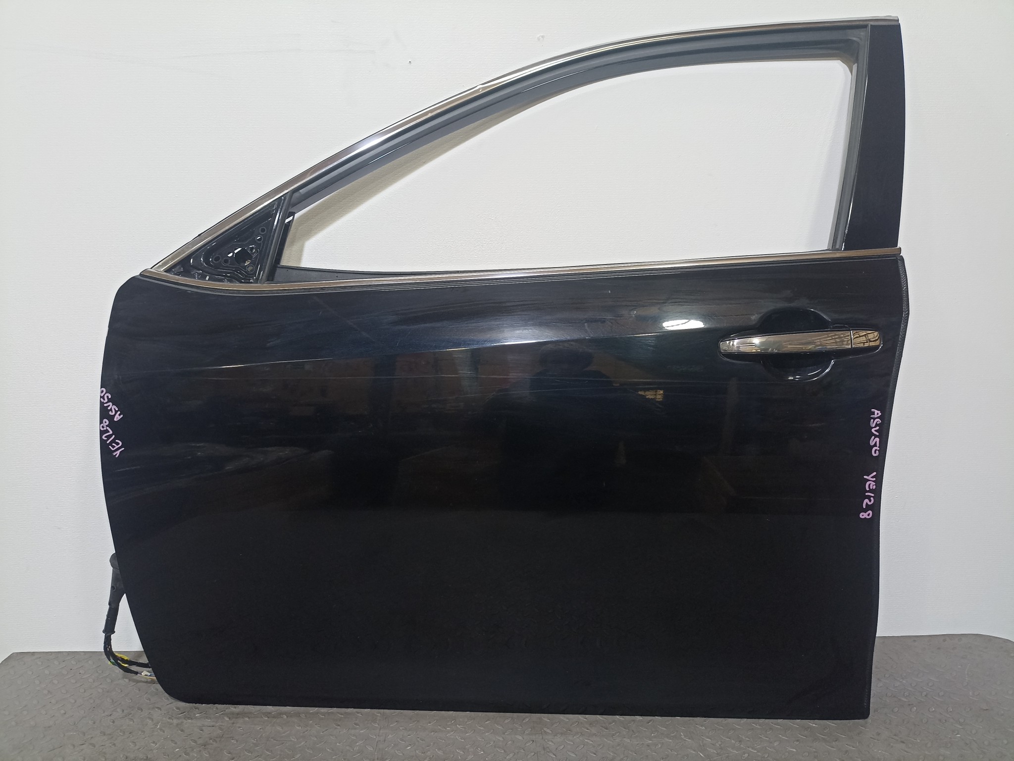 ДВЕРЬ TOYOTA DAIHATSU ALTIS CAMRY 6700233200 ПЕРЕДНЯЯ ЛЕВАЯ черный, 218 YE128