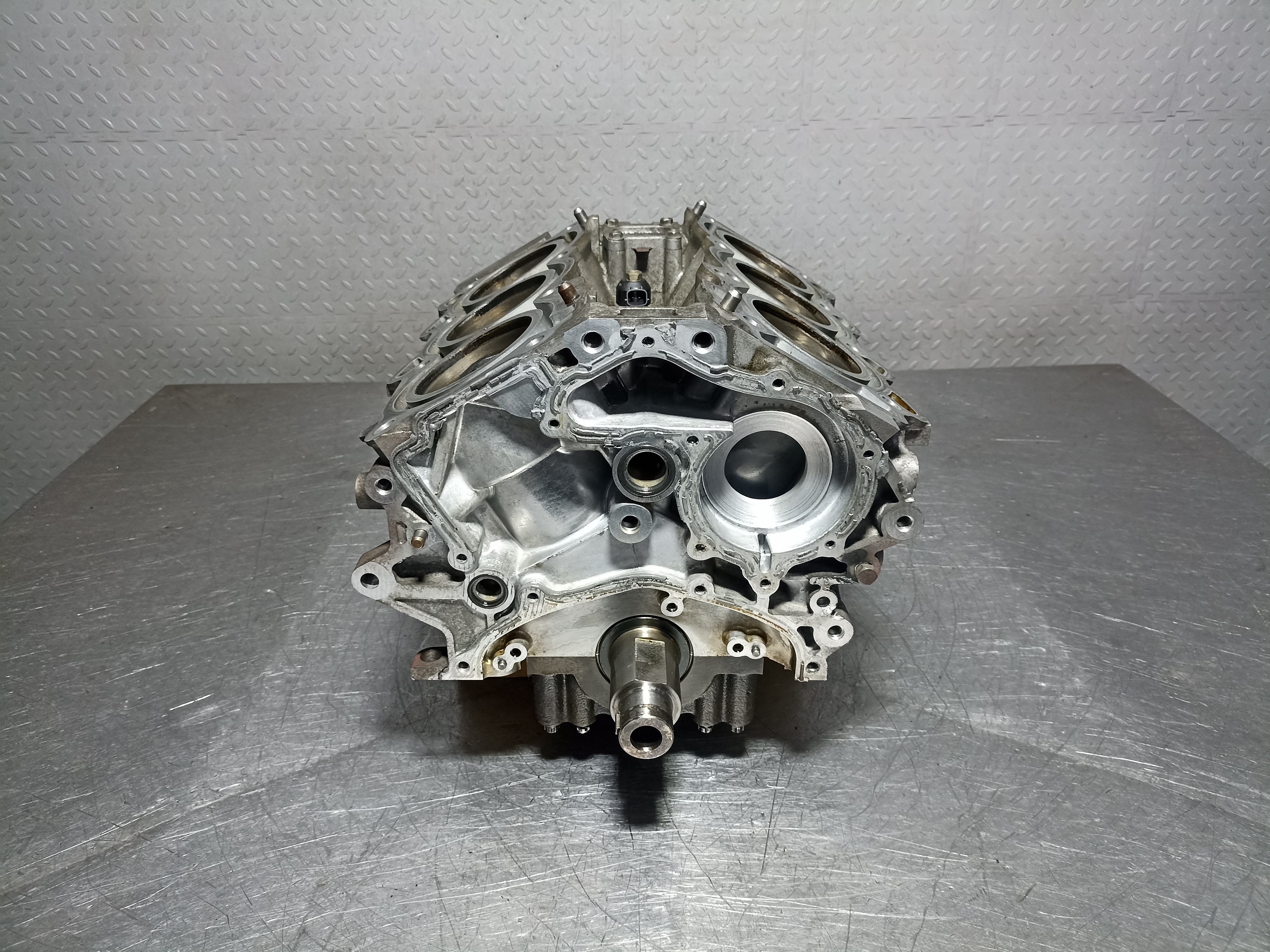 БЛОК ЦИЛИНДРОВ NISSAN 11000AL500 KB1354Z