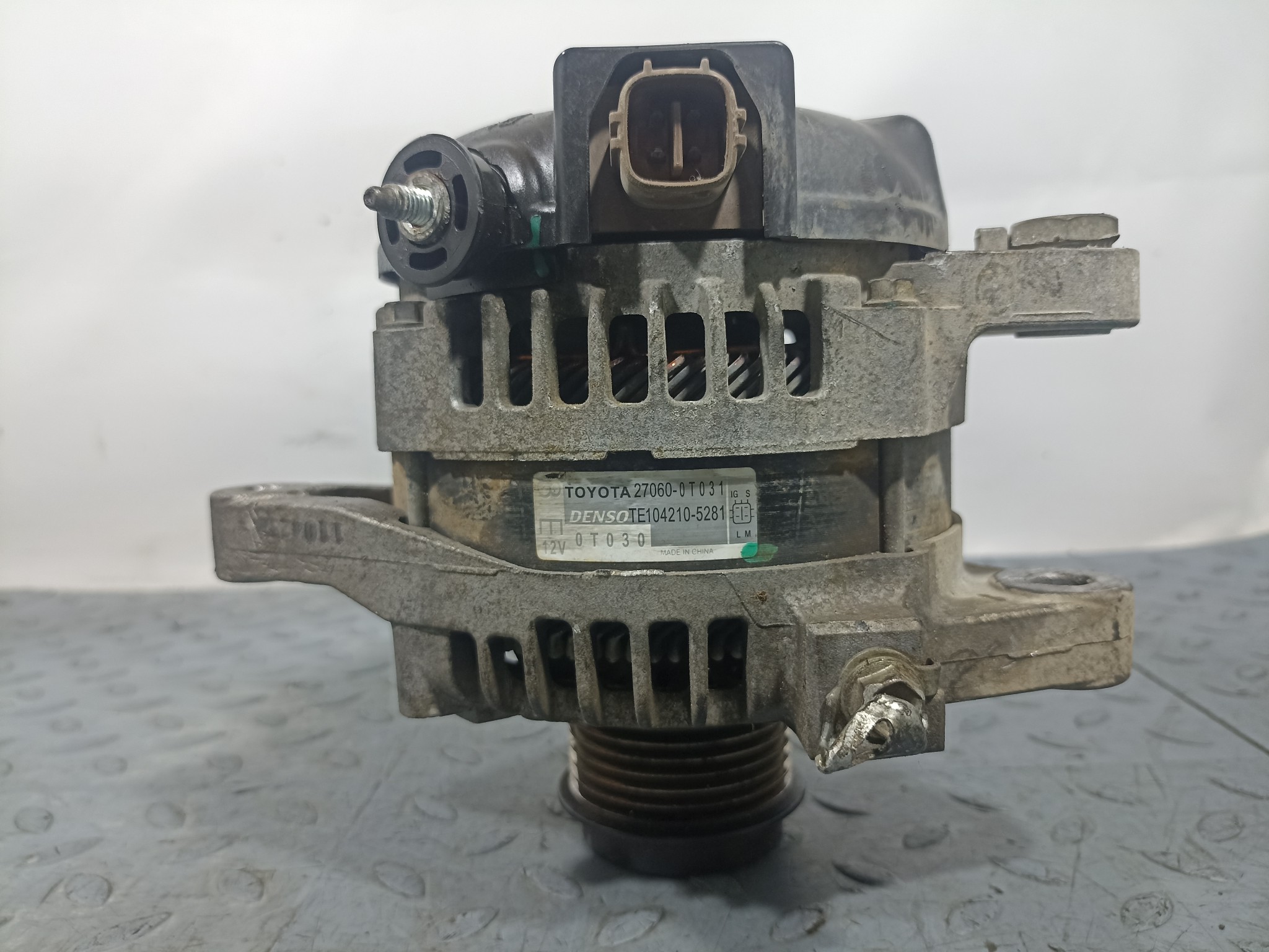 ГЕНЕРАТОР TOYOTA 270600T051 P046Z