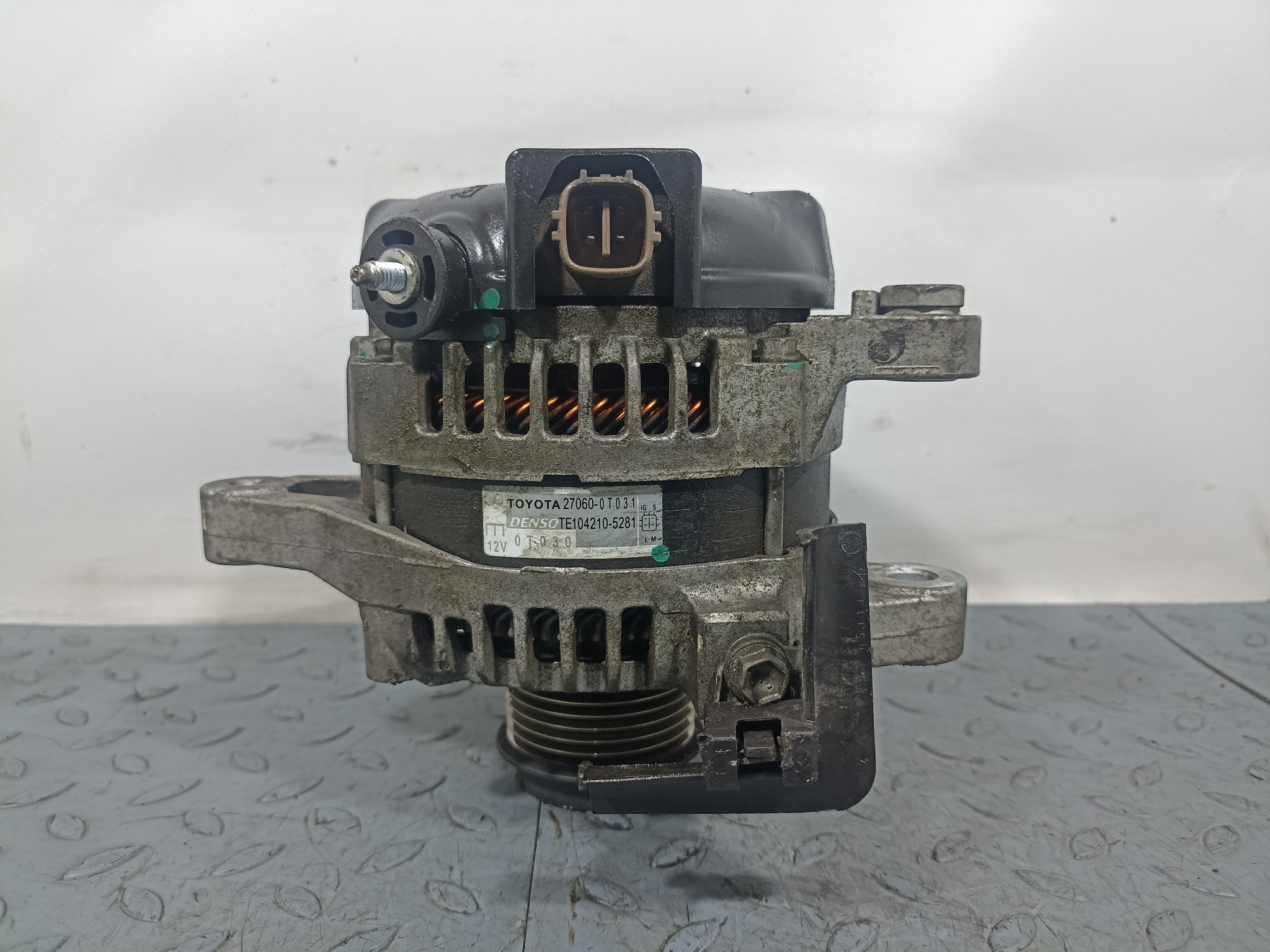 ГЕНЕРАТОР TOYOTA 270600T051 P016Z