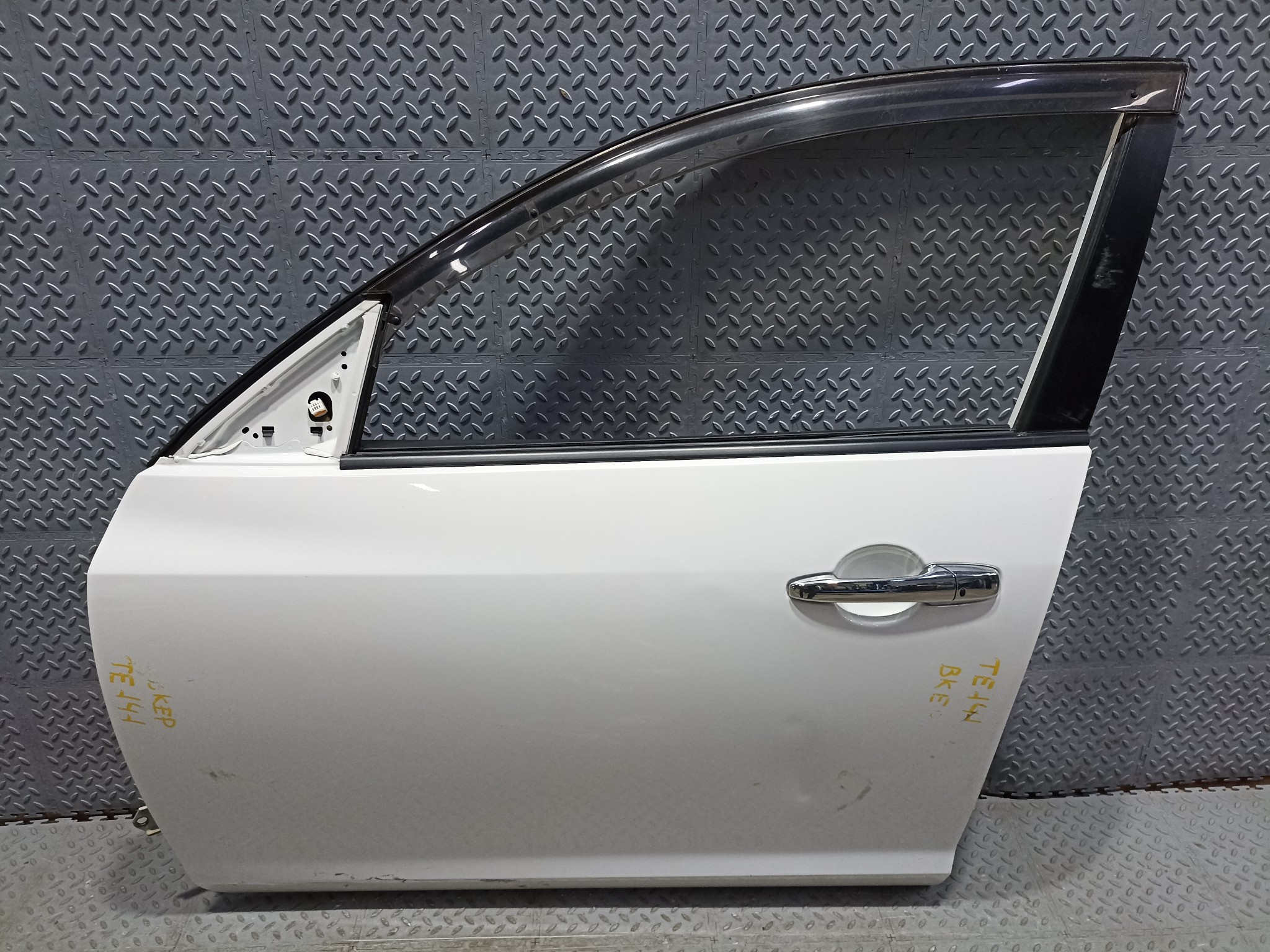 ДВЕРЬ MAZDA AXELA MAZDA3 BPYK5902XA ПЕРЕДНЯЯ ЛЕВАЯ белый, 34K TE141