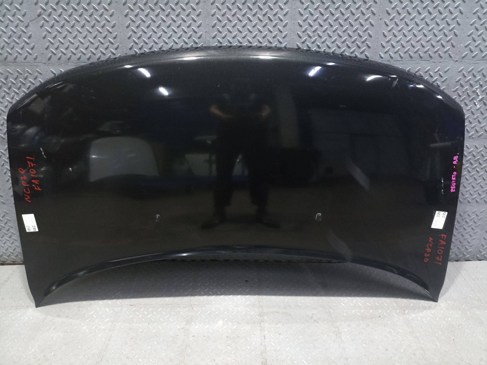 КАПОТ TOYOTA BB 5330152070  черный, 209 FA1071