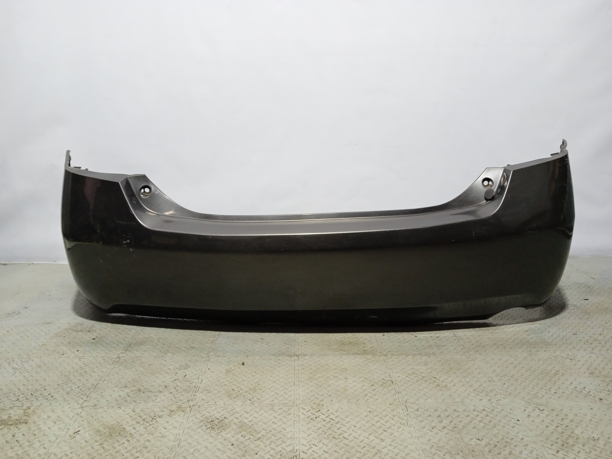 БАМПЕР TOYOTA DAIHATSU ALTIS CAMRY 5215933180A2 ЗАДНИЙ  серый, 1G3 S4221