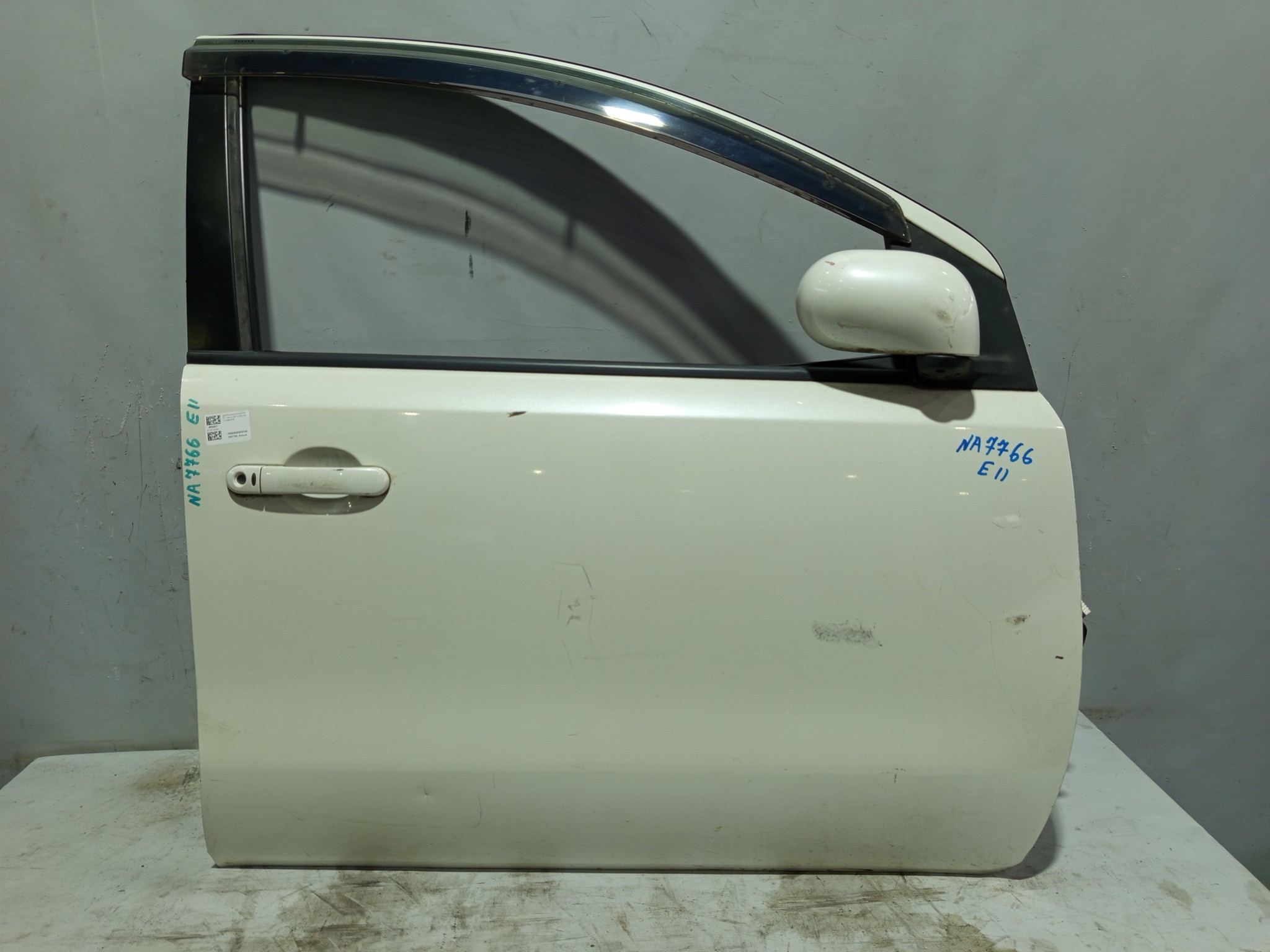 ДВЕРЬ NISSAN NOTE H010M1U6MA ПЕРЕДНЯЯ ПРАВАЯ  белый, QX1 NA7766
