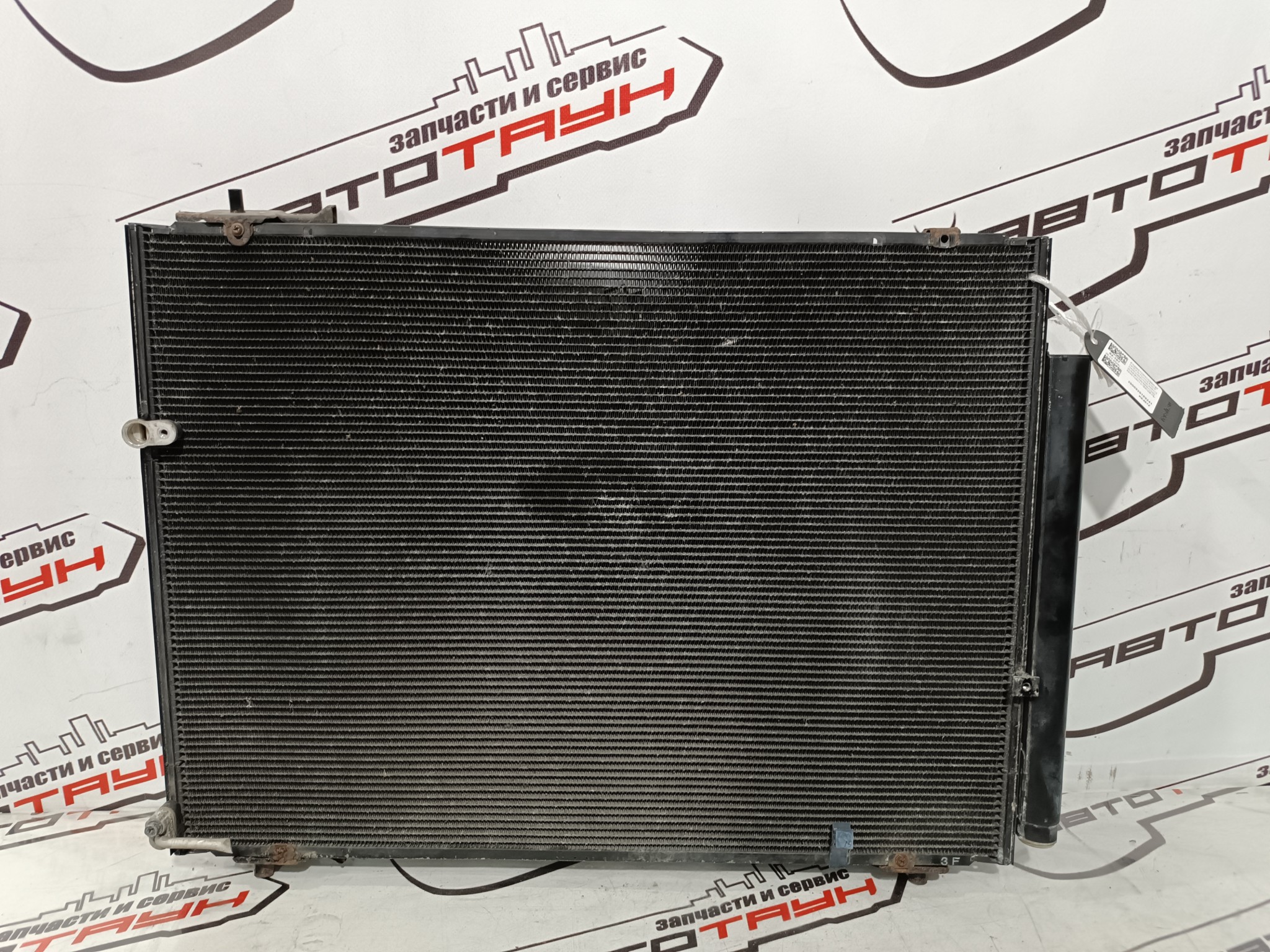 РАДИАТОР КОНДИЦИОНЕРА TOYOTA 8846158011 KE467Z