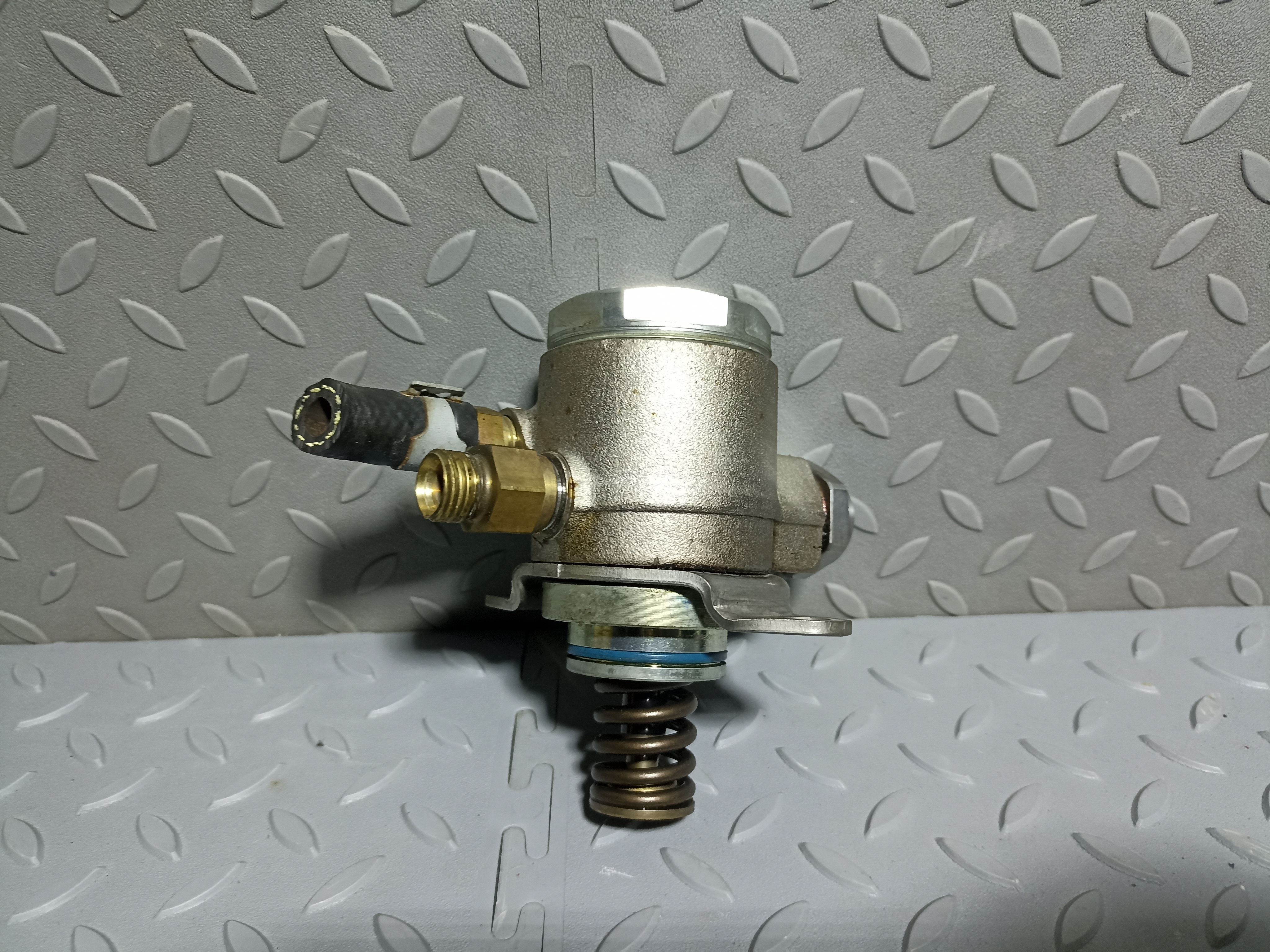ТНВД AUDI VOLKSWAGEN SEAT SKODA 03C127026D DY1279Z