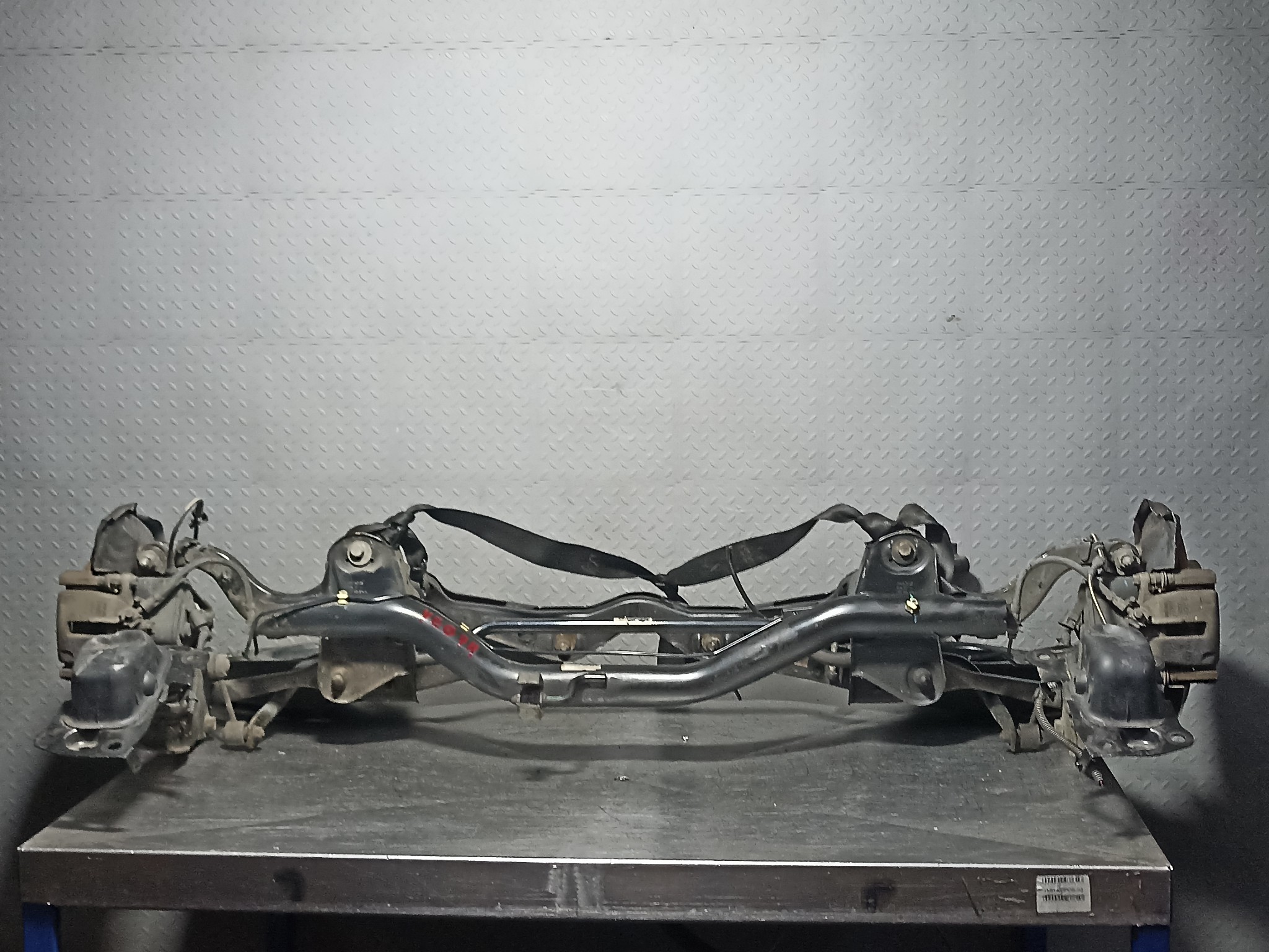 БАЛКА ПОДВЕСКИ ЗАДНЯЯ AUDI VOLKSWAGEN ЗАДНЯЯ 5N0505315S YE074