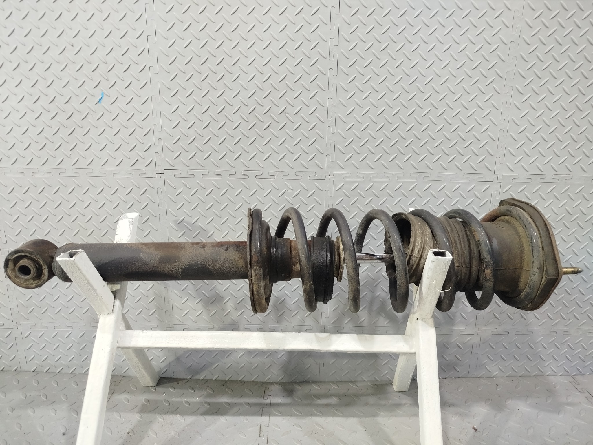 СТОЙКА ХОДОВКИ TOYOTA ЗАДНЯЯ ПРАВАЯ ЛЕВАЯ 4853029685  KE614(2)