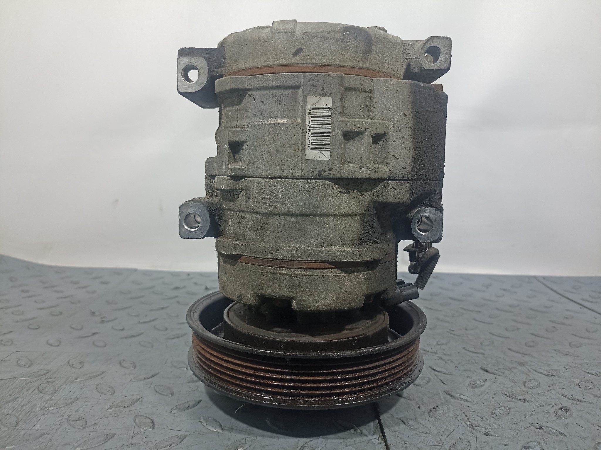 КОМПРЕССОР КОНДИЦИОНЕРА TOYOTA 883202B420 U1378Z