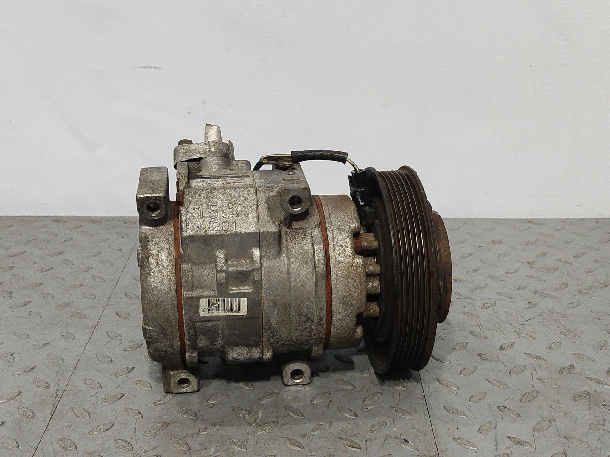 КОМПРЕССОР КОНДИЦИОНЕРА TOYOTA 883202B420 KE635