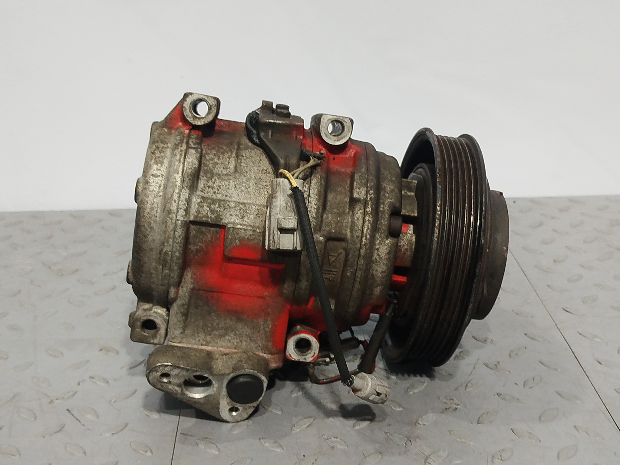 КОМПРЕССОР КОНДИЦИОНЕРА TOYOTA 883202B420 D2272