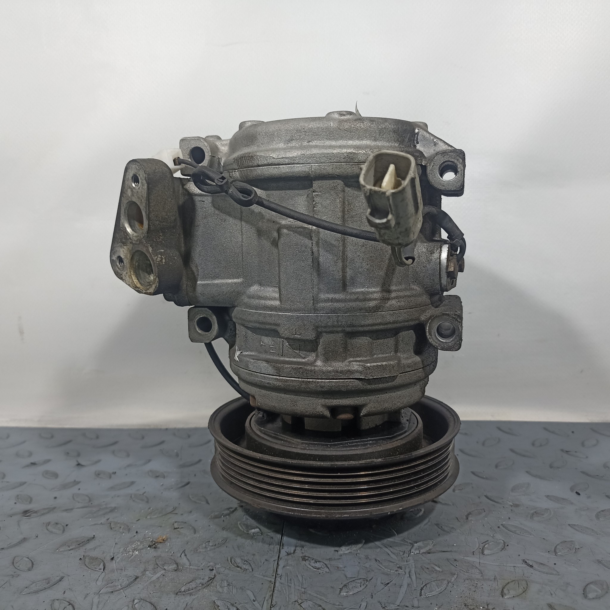 КОМПРЕССОР КОНДИЦИОНЕРА TOYOTA 883202B420 U1376Z