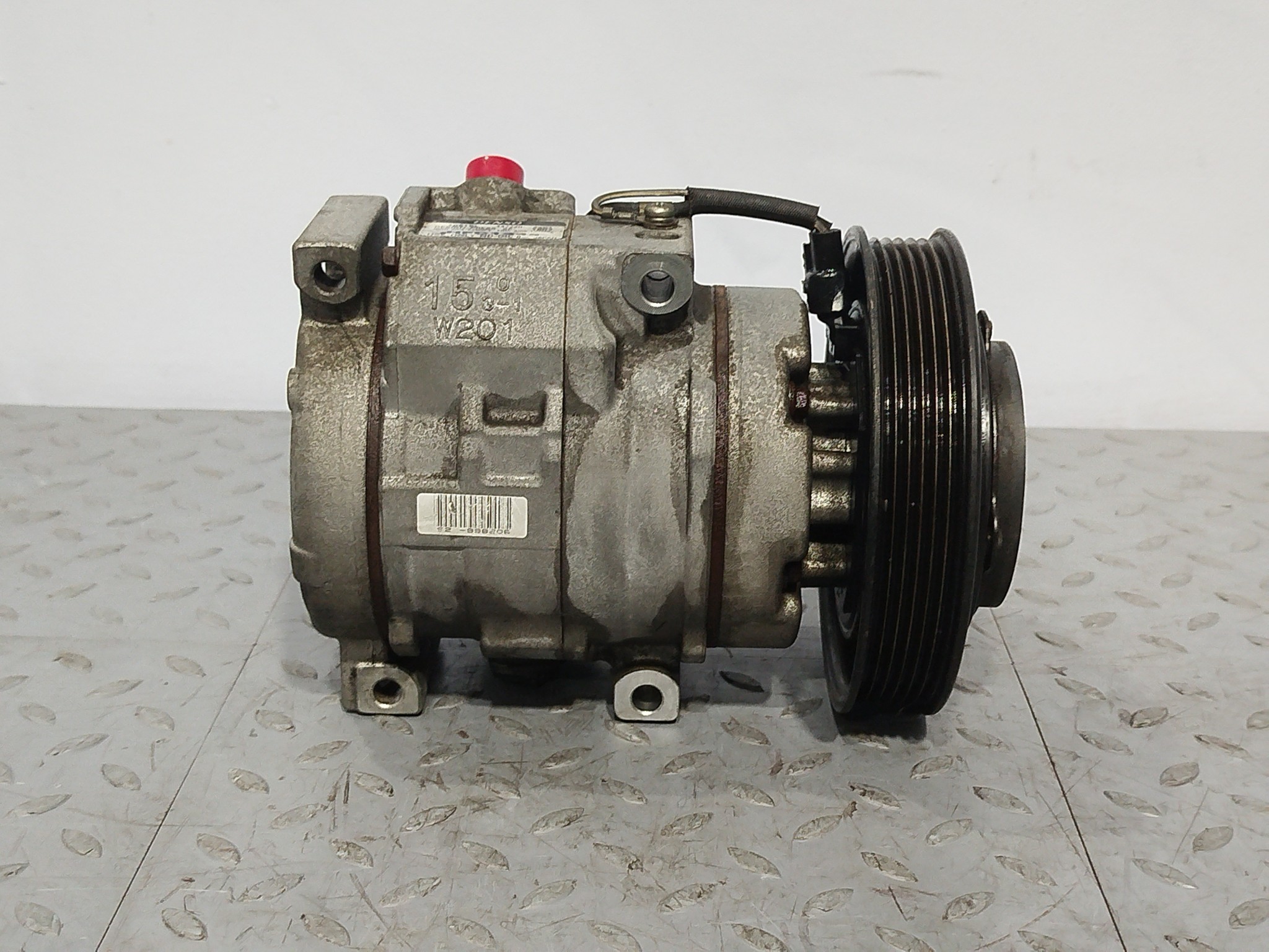 КОМПРЕССОР КОНДИЦИОНЕРА TOYOTA 883202B420 D2273