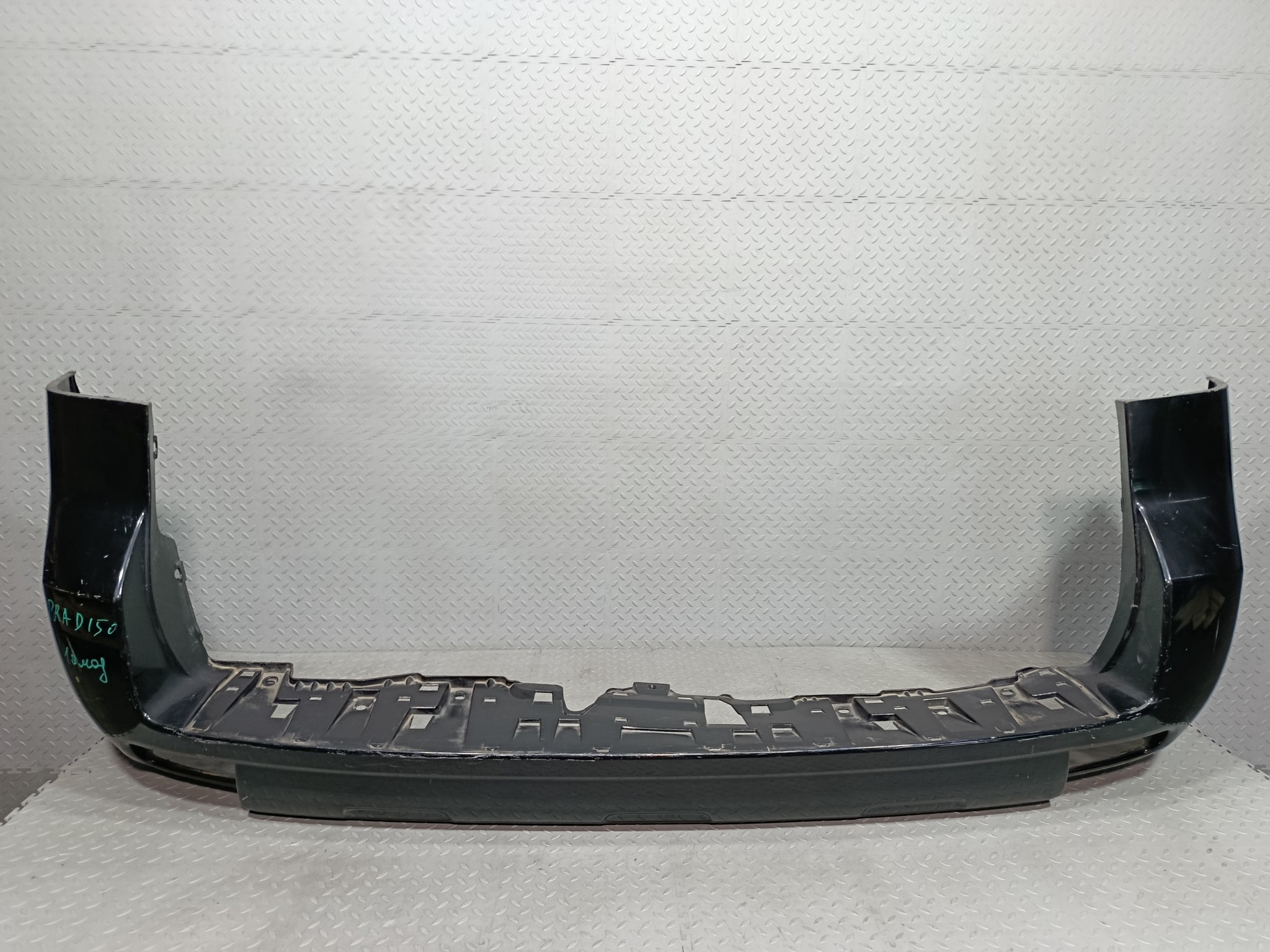 БАМПЕР TOYOTA LAND CRUISER PRADO 5215960510J0 ЗАДНИЙ черный DY019