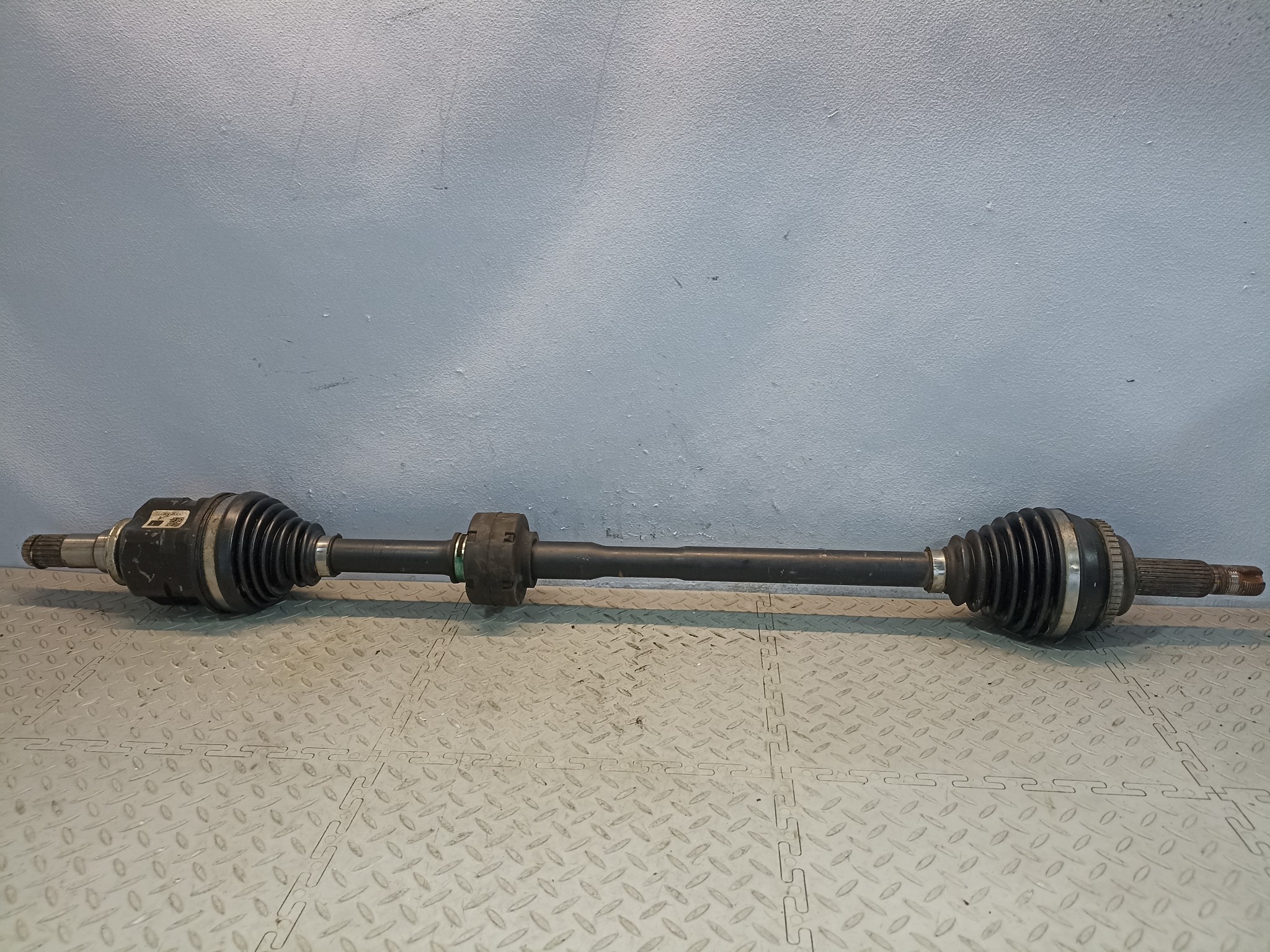 ПРИВОД TOYOTA ПЕРЕДНИЙ ПРАВЫЙ 4341012790 YE127
