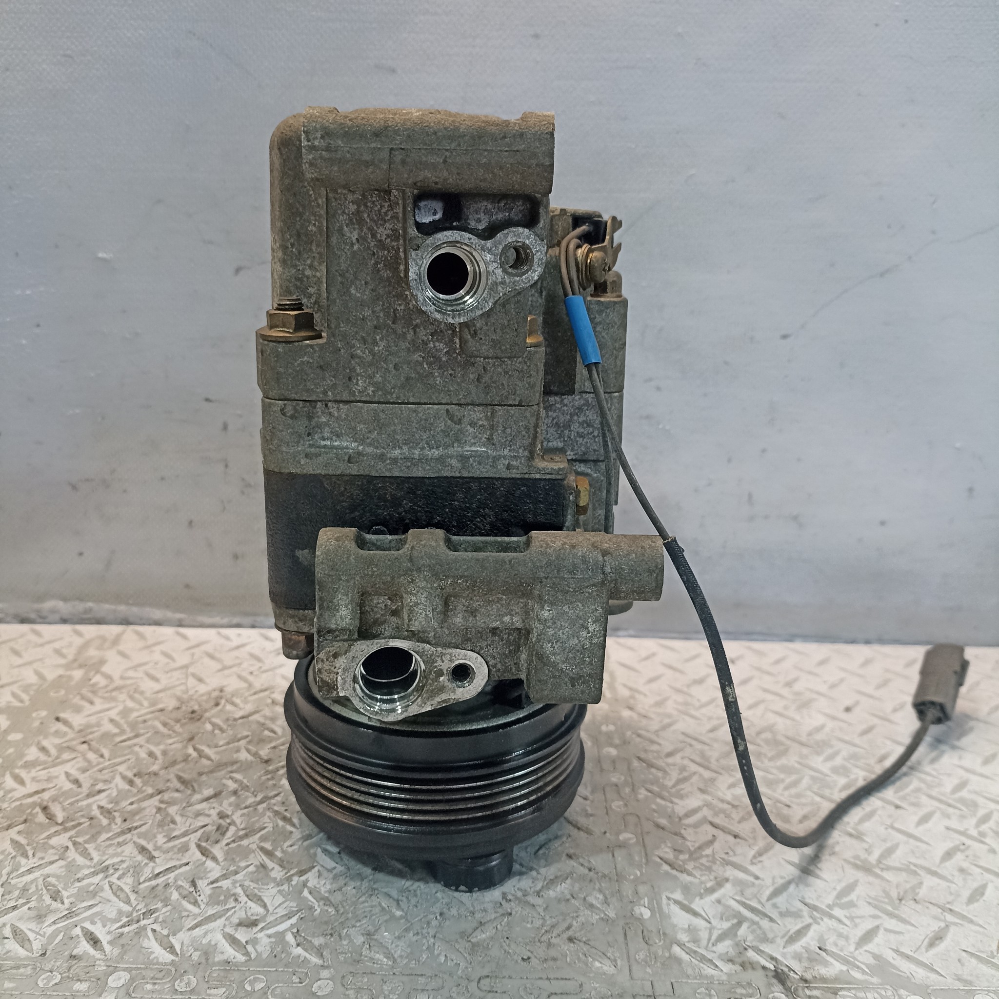 КОМПРЕССОР КОНДИЦИОНЕРА MAZDA C23661450E  D3110
