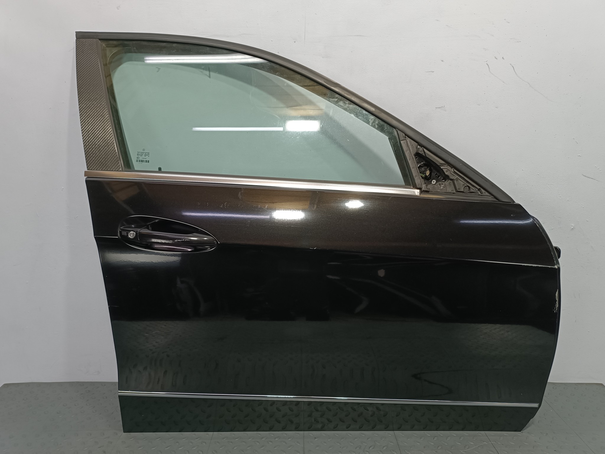 ДВЕРЬ MERCEDES-BENZ E-CLASS A2127200205 ПЕРЕДНЯЯ ПРАВАЯ черный, 197U S4047