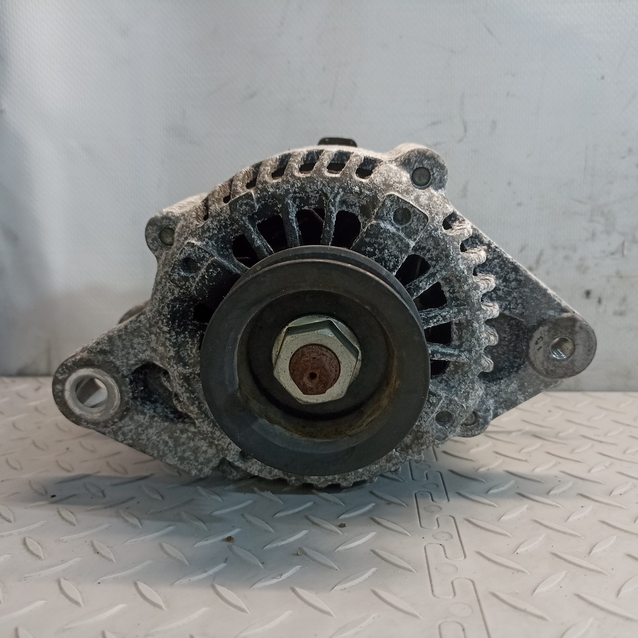 ГЕНЕРАТОР TOYOTA 2706021130  KE750Z