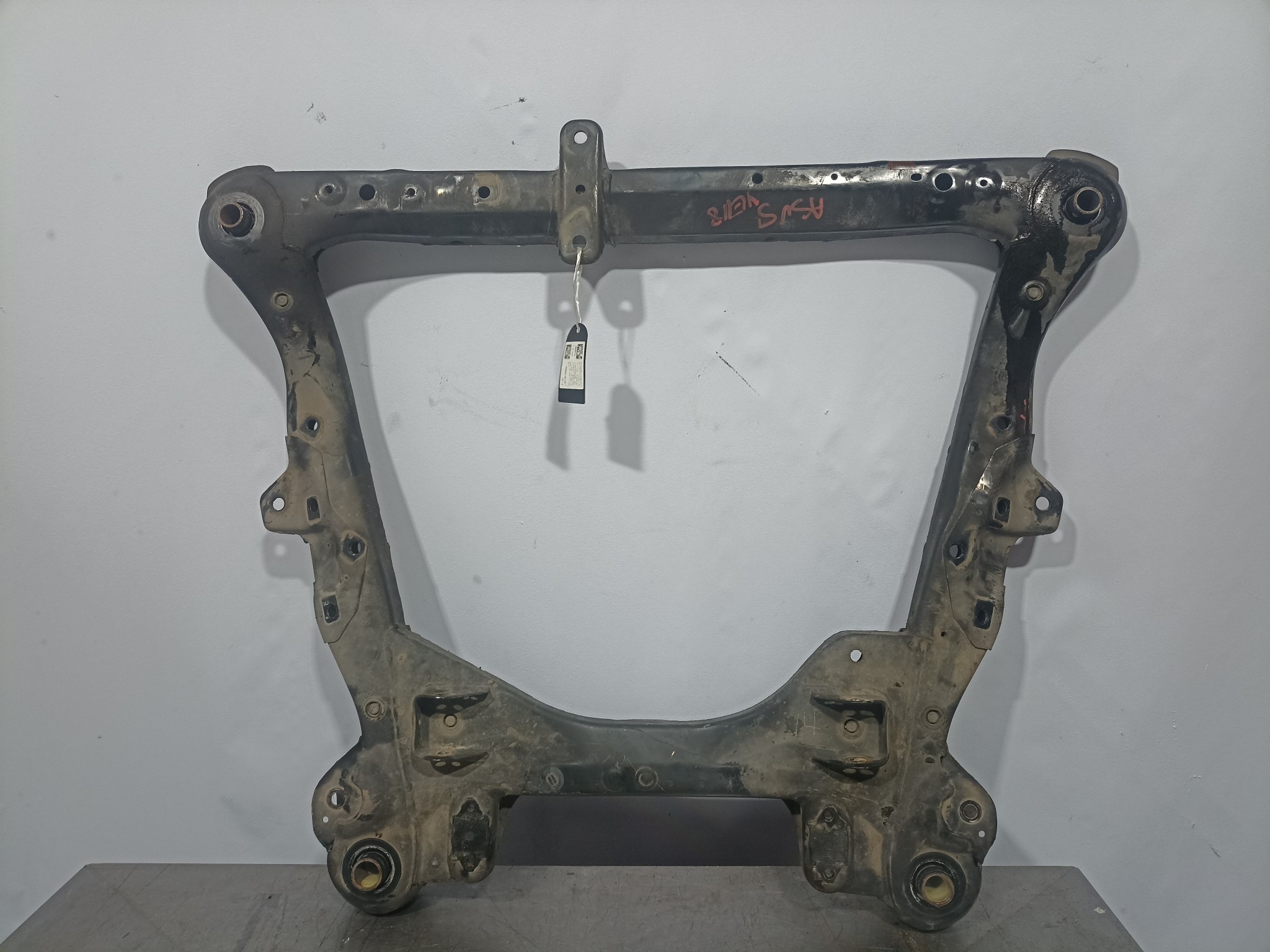 БАЛКА Двигатель/ПОДРАМНИК TOYOTA DAIHATSU LEXUS ПЕРЕДНЯЯ 5110033070  YE118