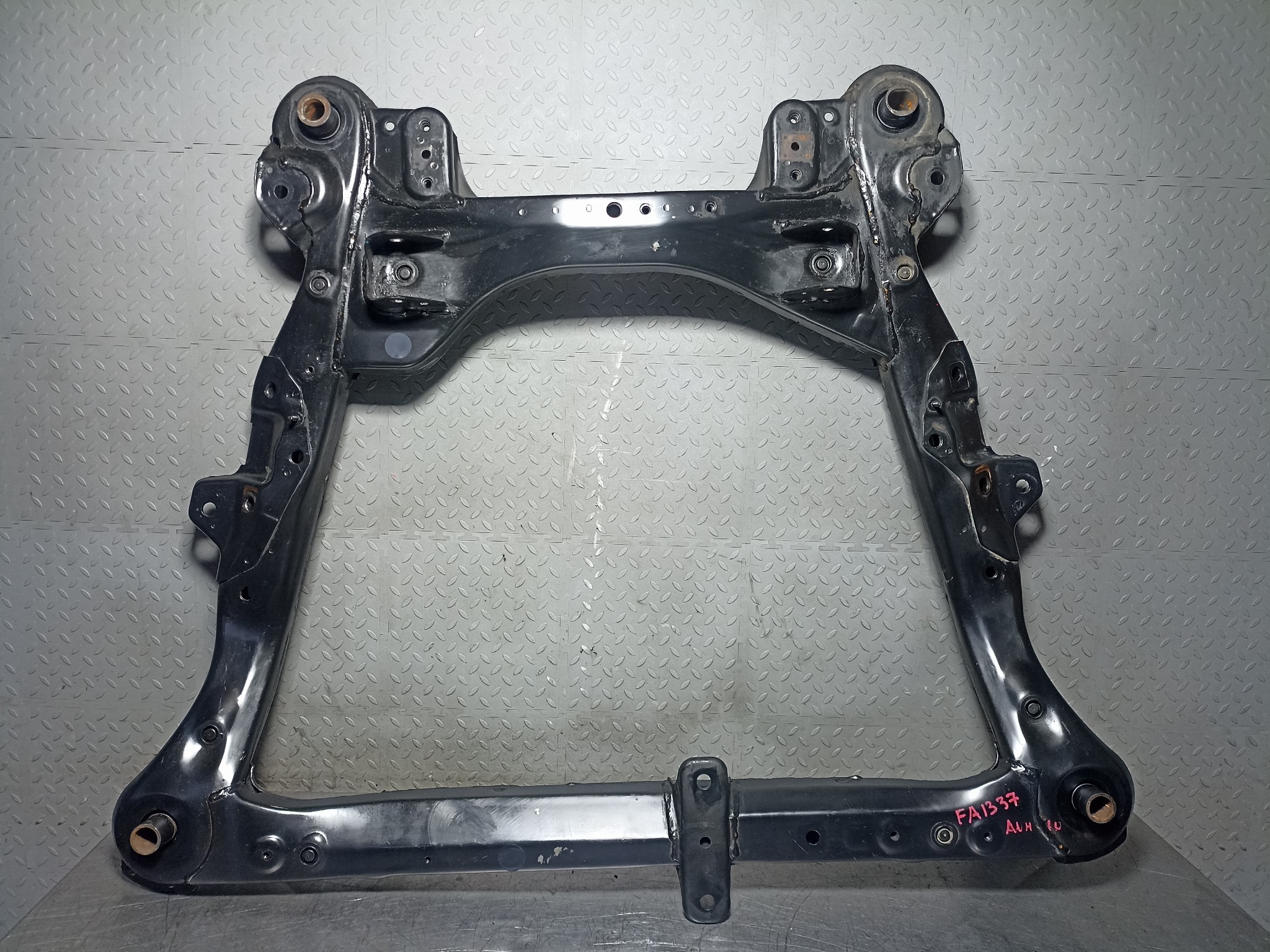 БАЛКА Двигатель/ПОДРАМНИК TOYOTA DAIHATSU LEXUS ПЕРЕДНЯЯ 5110033070 FA1337
