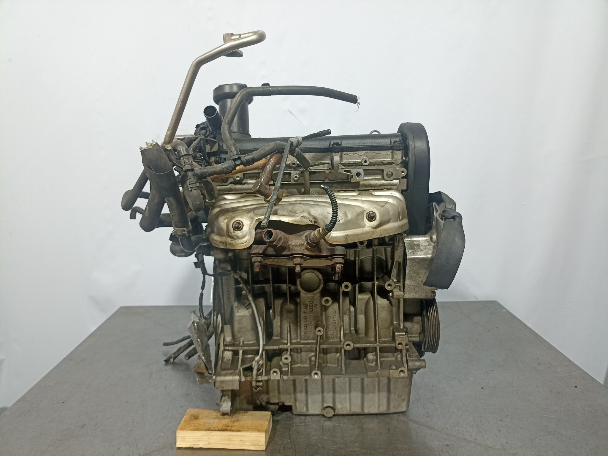 ДВИГАТЕЛЬ BFS VOLKSWAGEN 06A100040C XA7337-054147
