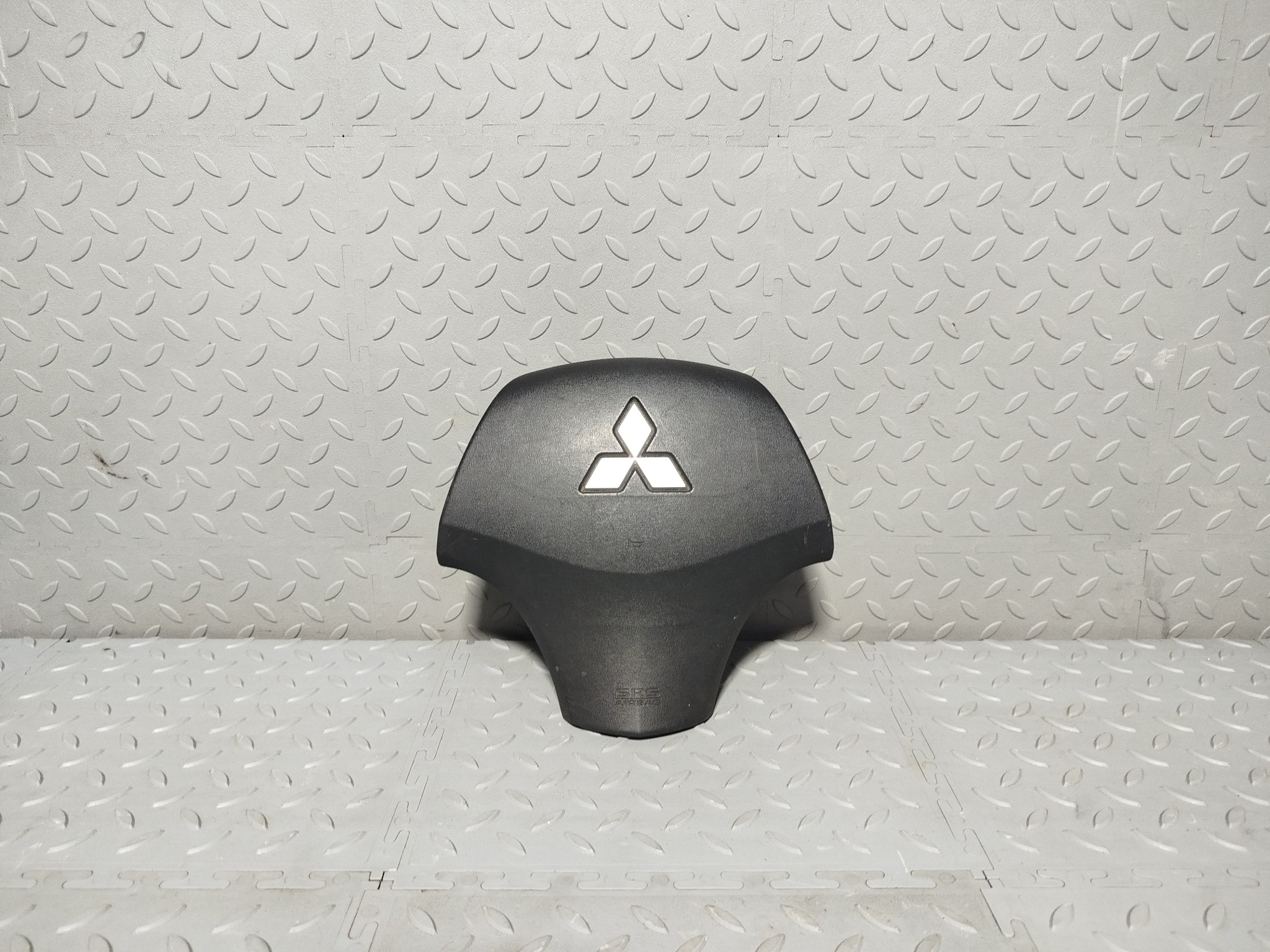 AIRBAG НА РУЛЬ MITSUBISHI 7030A606XA, A39 KE740