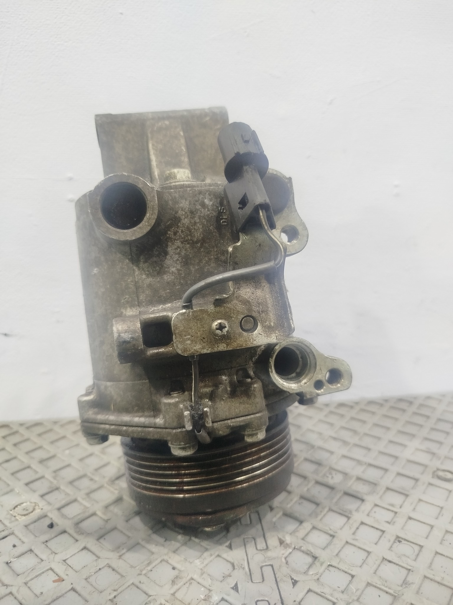 КОМПРЕССОР КОНДИЦИОНЕРА MITSUBISHI 7813A138  D109