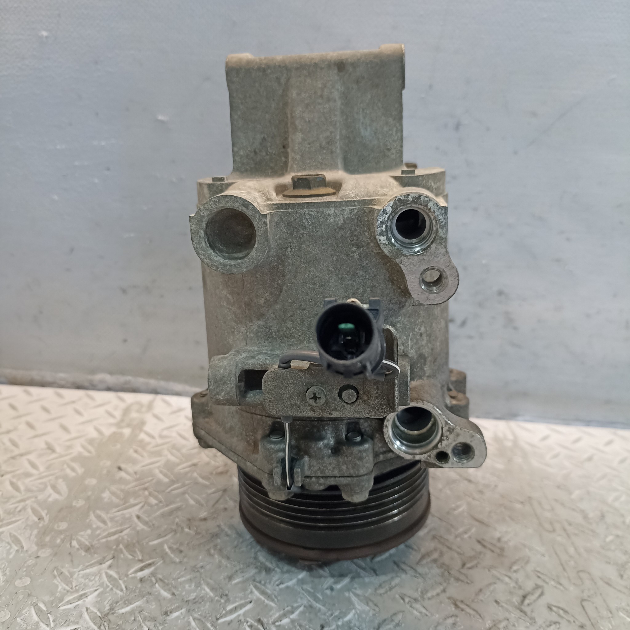 КОМПРЕССОР КОНДИЦИОНЕРА MITSUBISHI 7813A138  D3134
