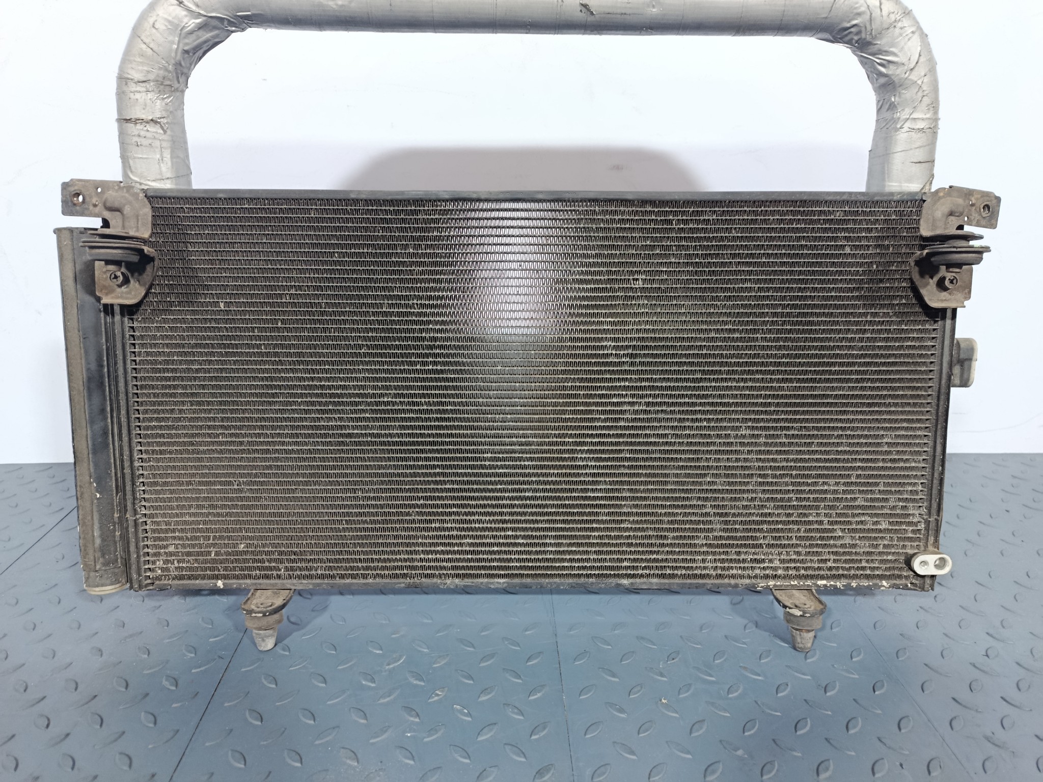 РАДИАТОР КОНДИЦИОНЕРА SUBARU 73210AG000 F658Z