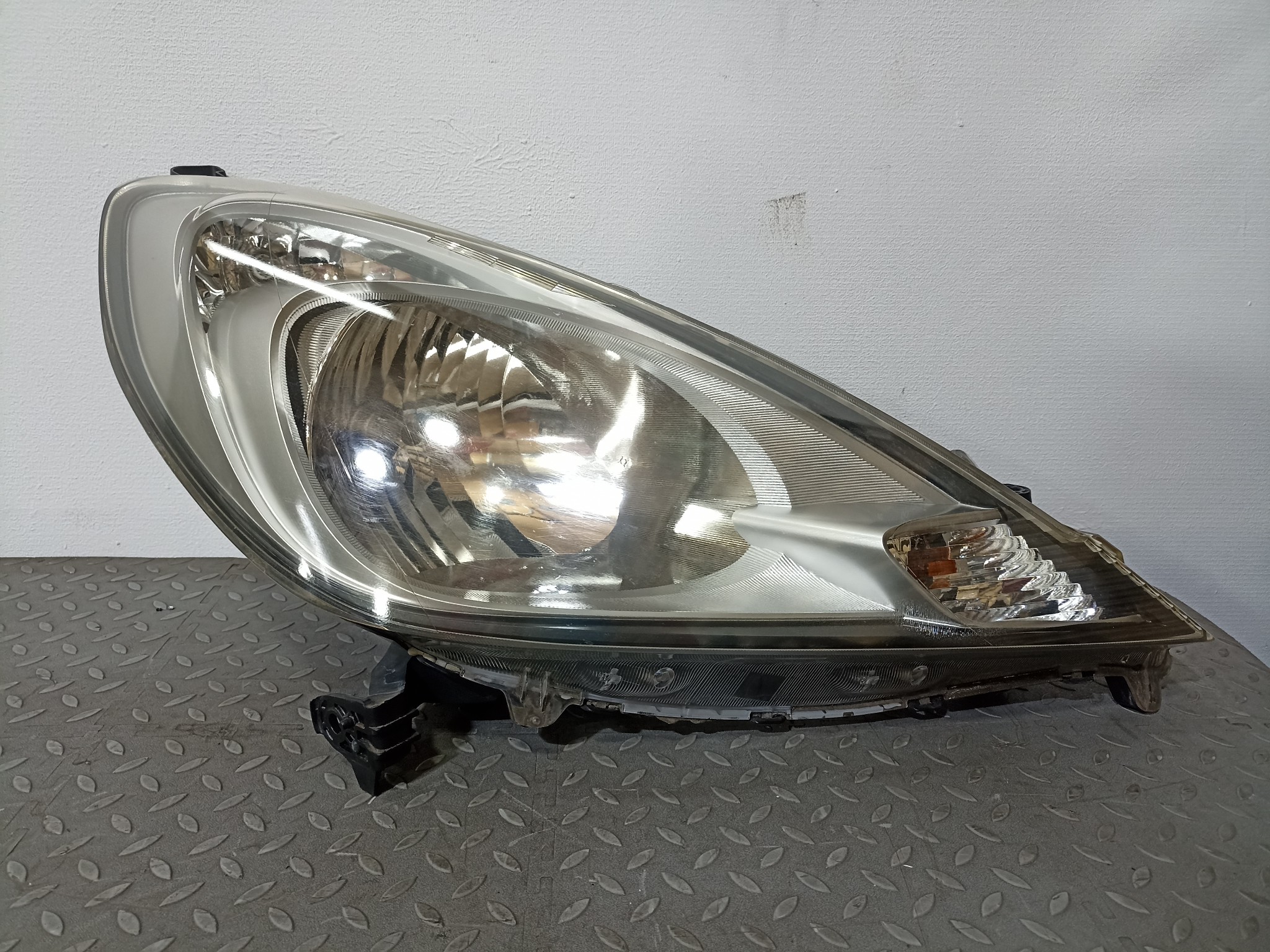 ФАРА HONDA ПРАВАЯ 33100TF0J71 TA2061