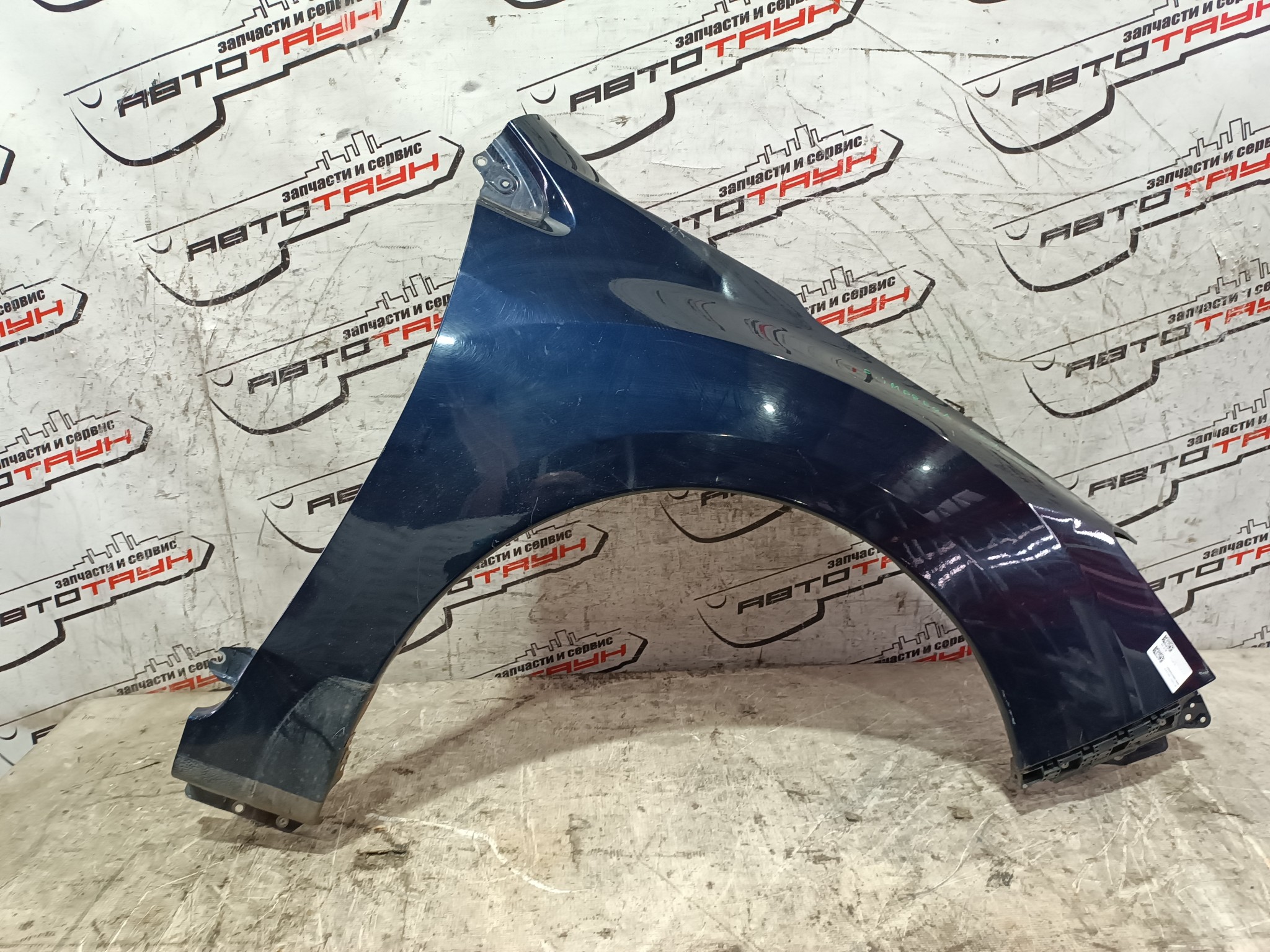 КРЫЛО SUBARU IMPREZA 57120FJ0009P ПЕРЕДНЕЕ ПРАВОЕ  черный, H3Q XA5729