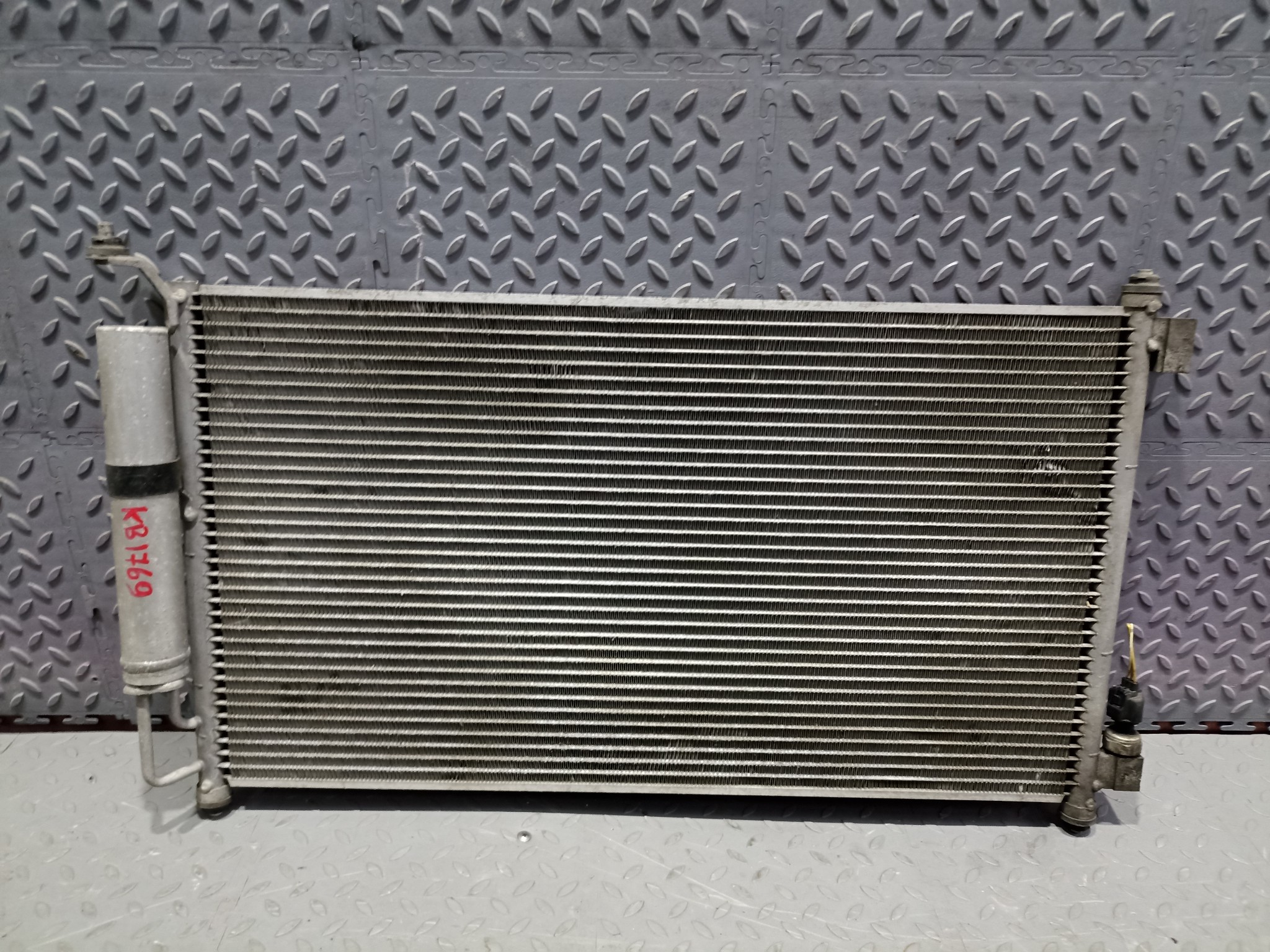 РАДИАТОР КОНДИЦИОНЕРА NISSAN MAZDA 92110AX000 KB1769Z